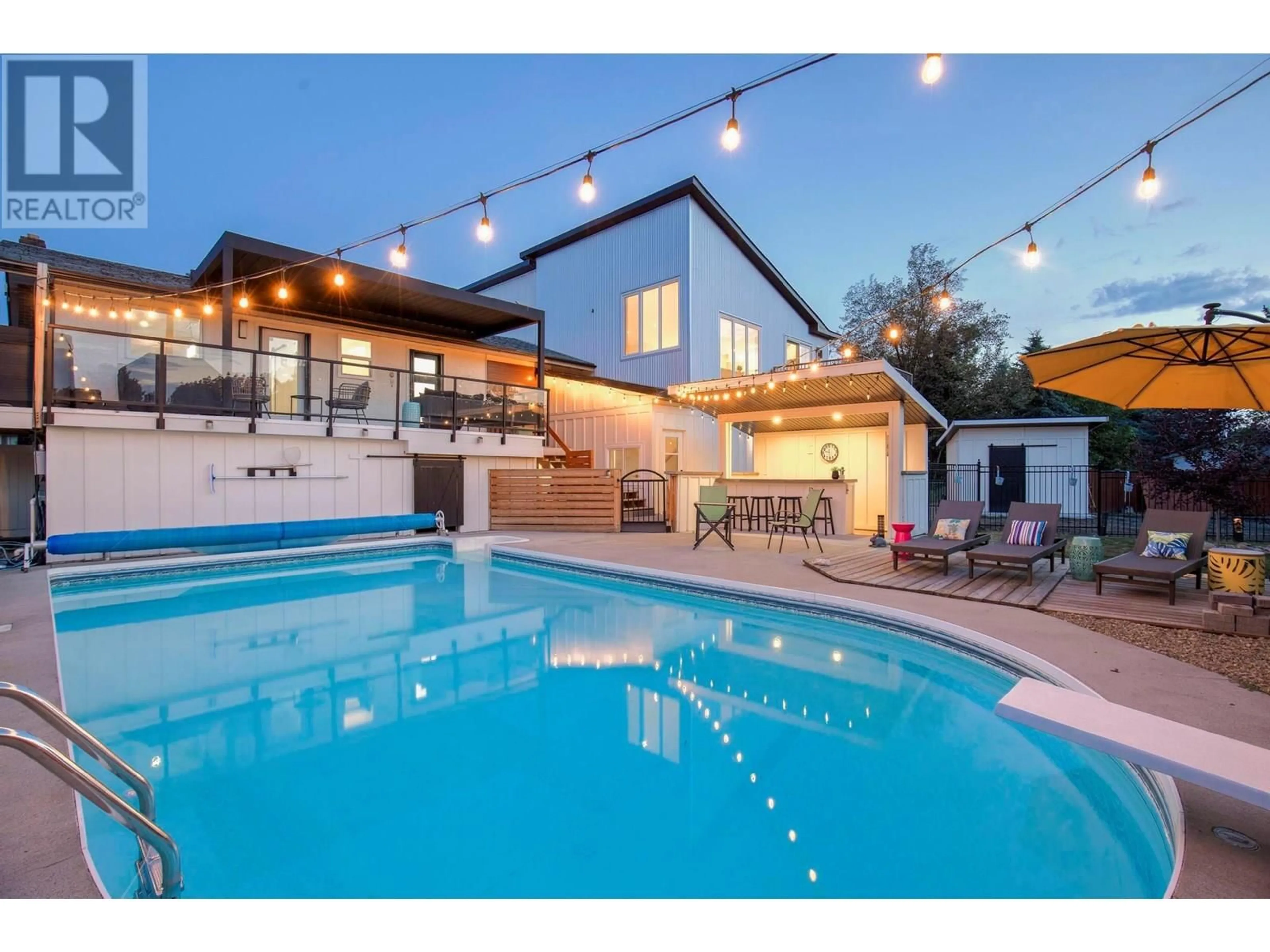 Pool for 920 FIFE ROAD, Kelowna British Columbia V1X1V5