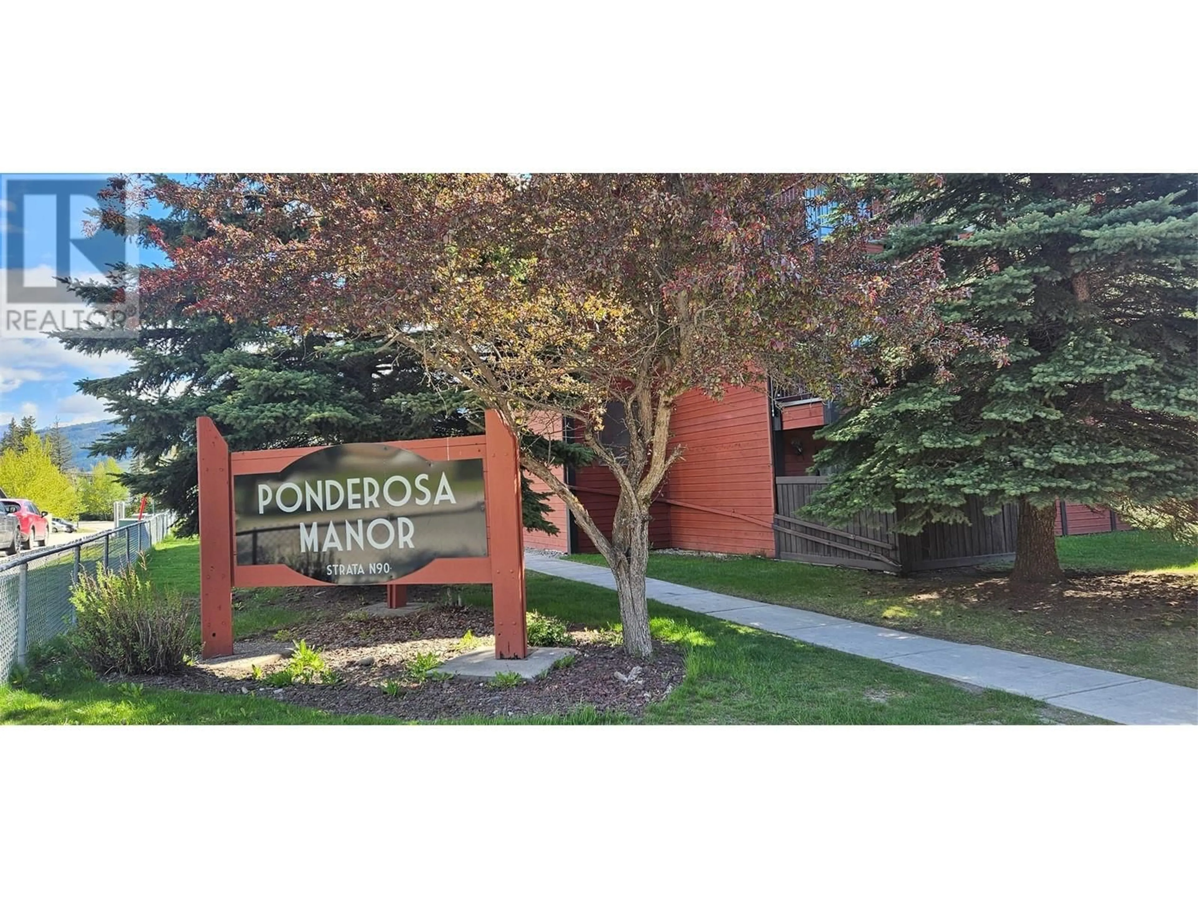 Indoor foyer for 425D - 1286 PONDEROSA DRIVE, Sparwood British Columbia V0B2G0