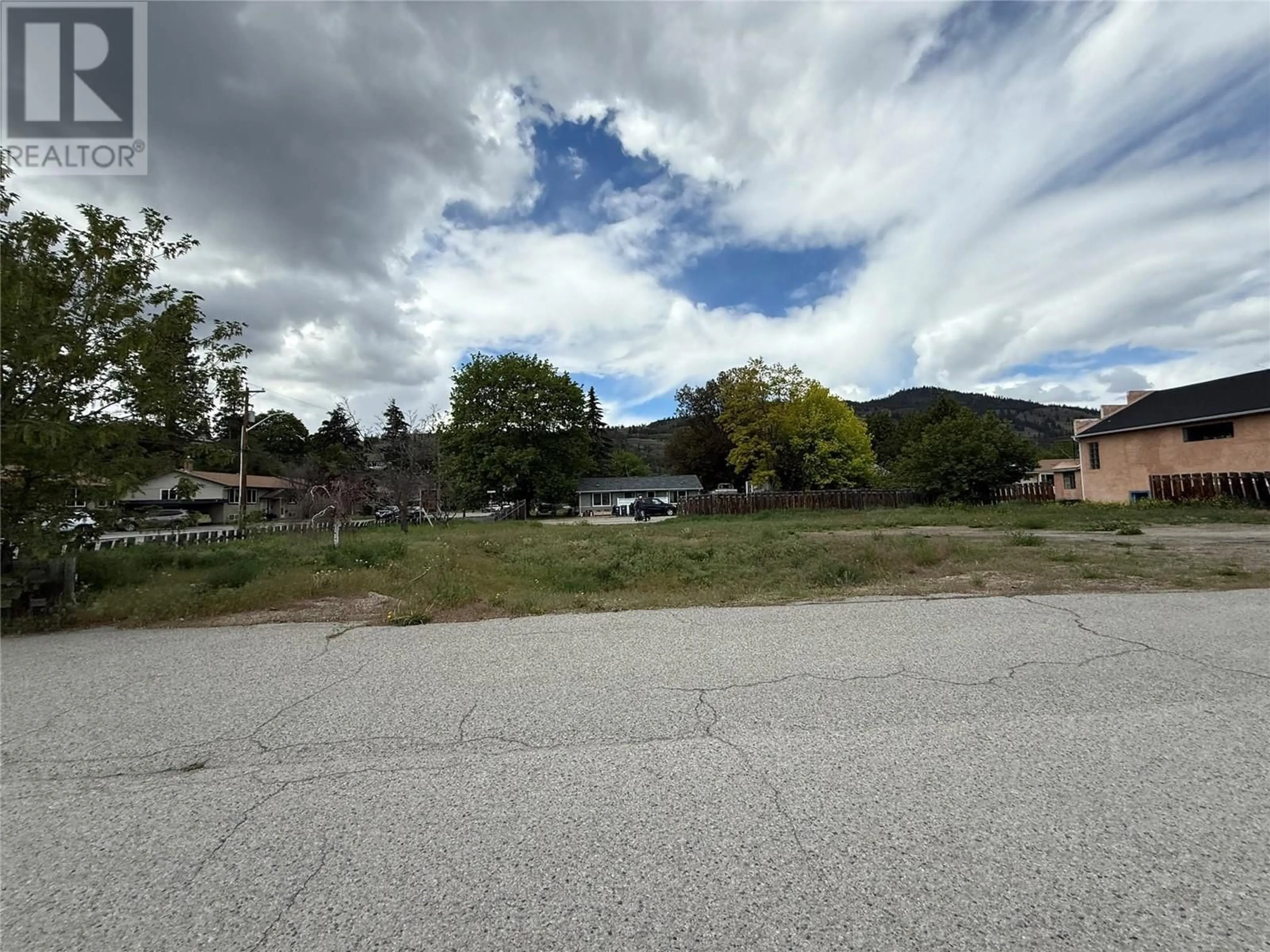 A pic from outside/outdoor area/front of a property/back of a property/a pic from drone, mountain view for 10518 JUBILEE ROAD, Summerland British Columbia V0H1Z0