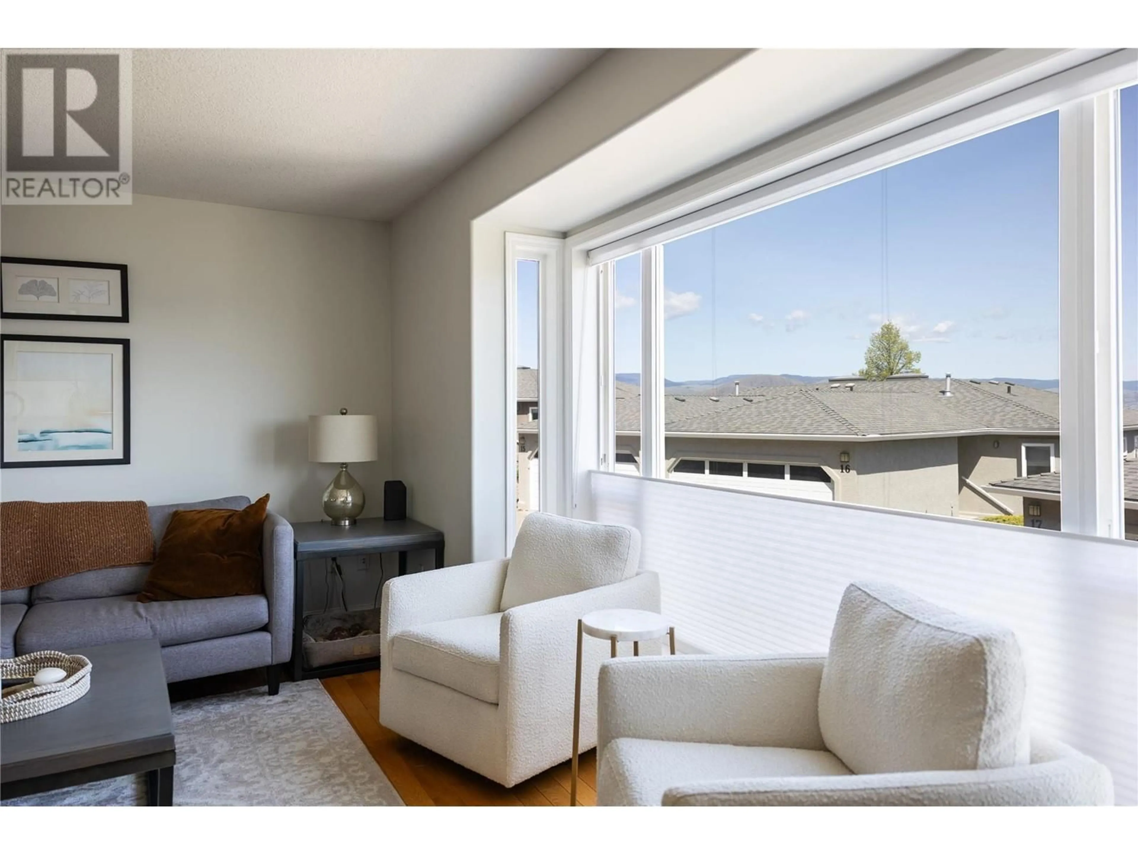 Living room with furniture, unknown for 42 - 255 PEMBERTON TERRACE, Kamloops British Columbia V2C6R2