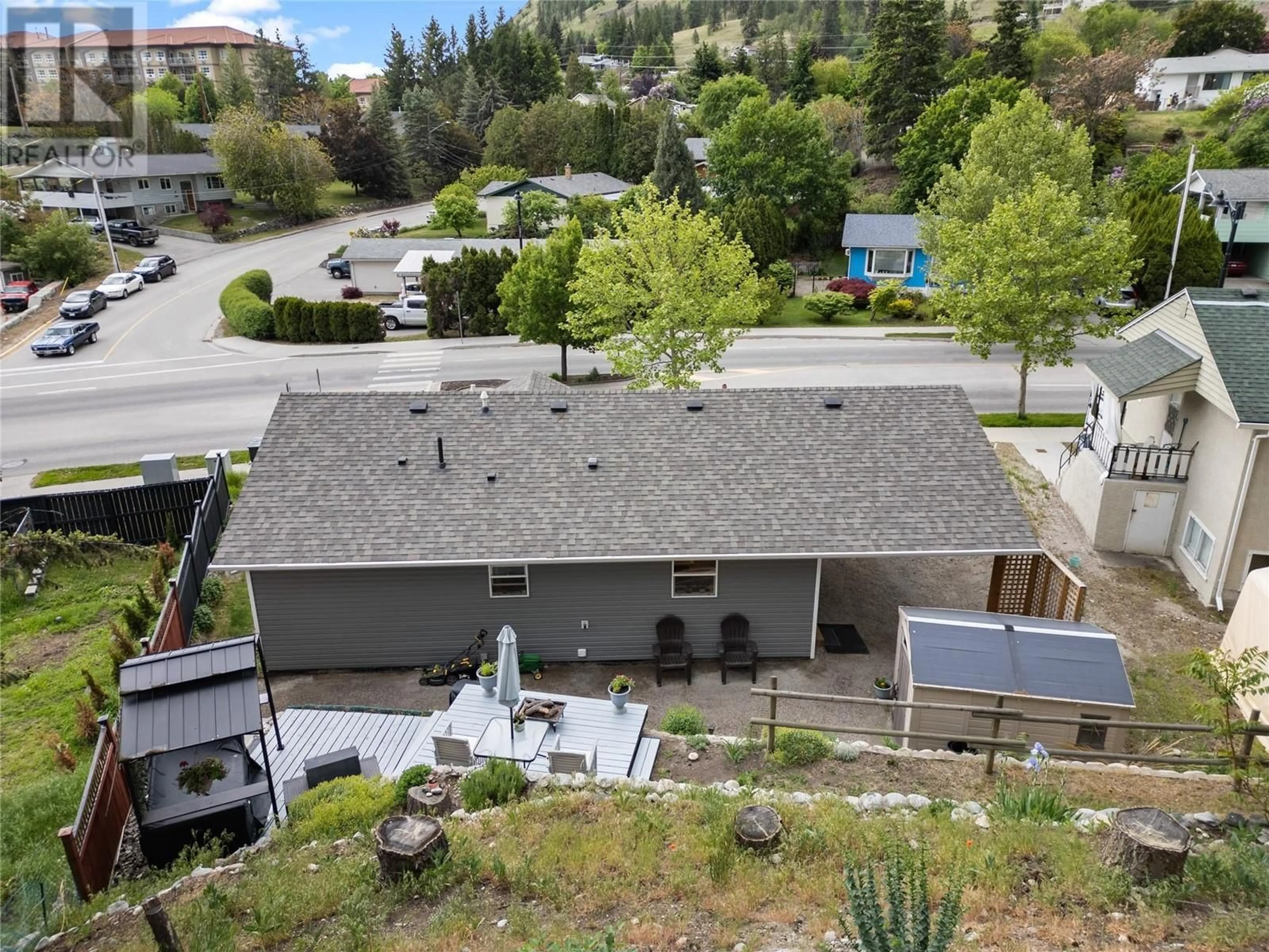 A pic from outside/outdoor area/front of a property/back of a property/a pic from drone, mountain view for 8318 PRAIRIE VALLEY ROAD, Summerland British Columbia V0H1Z4