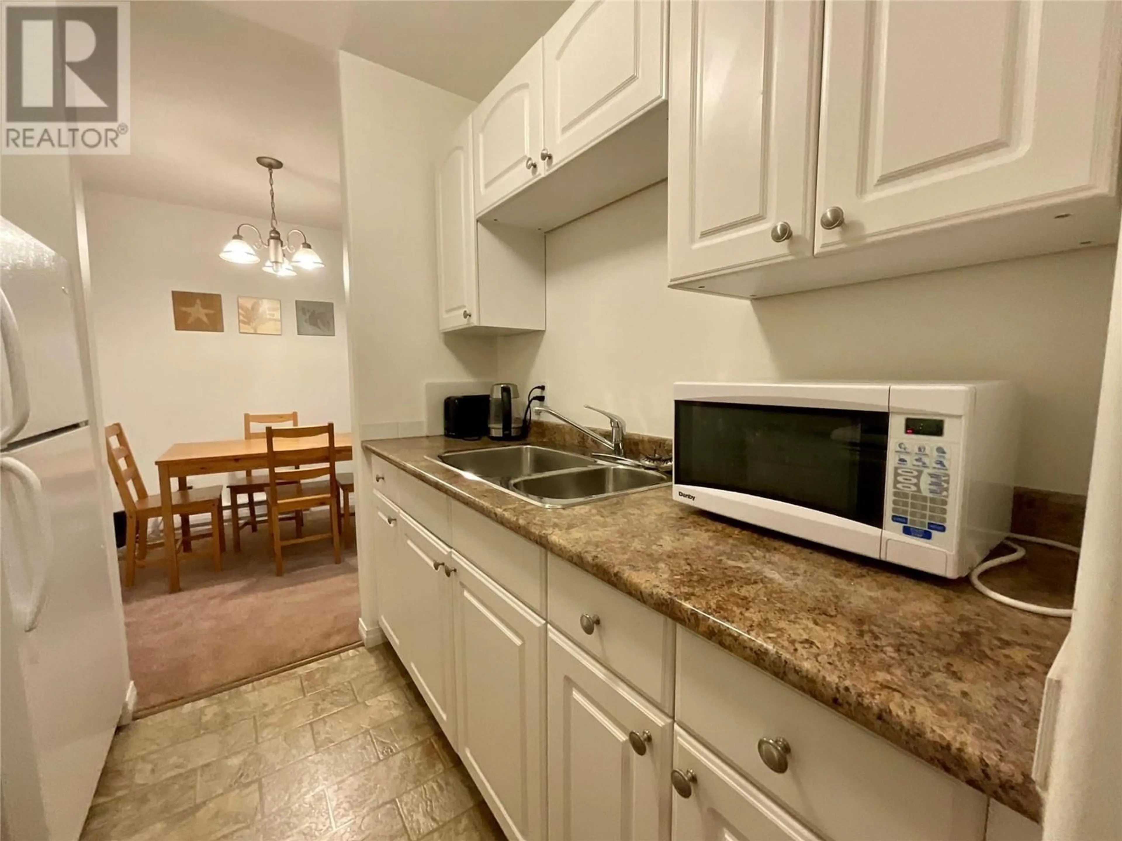 Standard kitchen, unknown for 214 - 212 SPIEKER AVENUE, Tumbler Ridge British Columbia V0C2W0