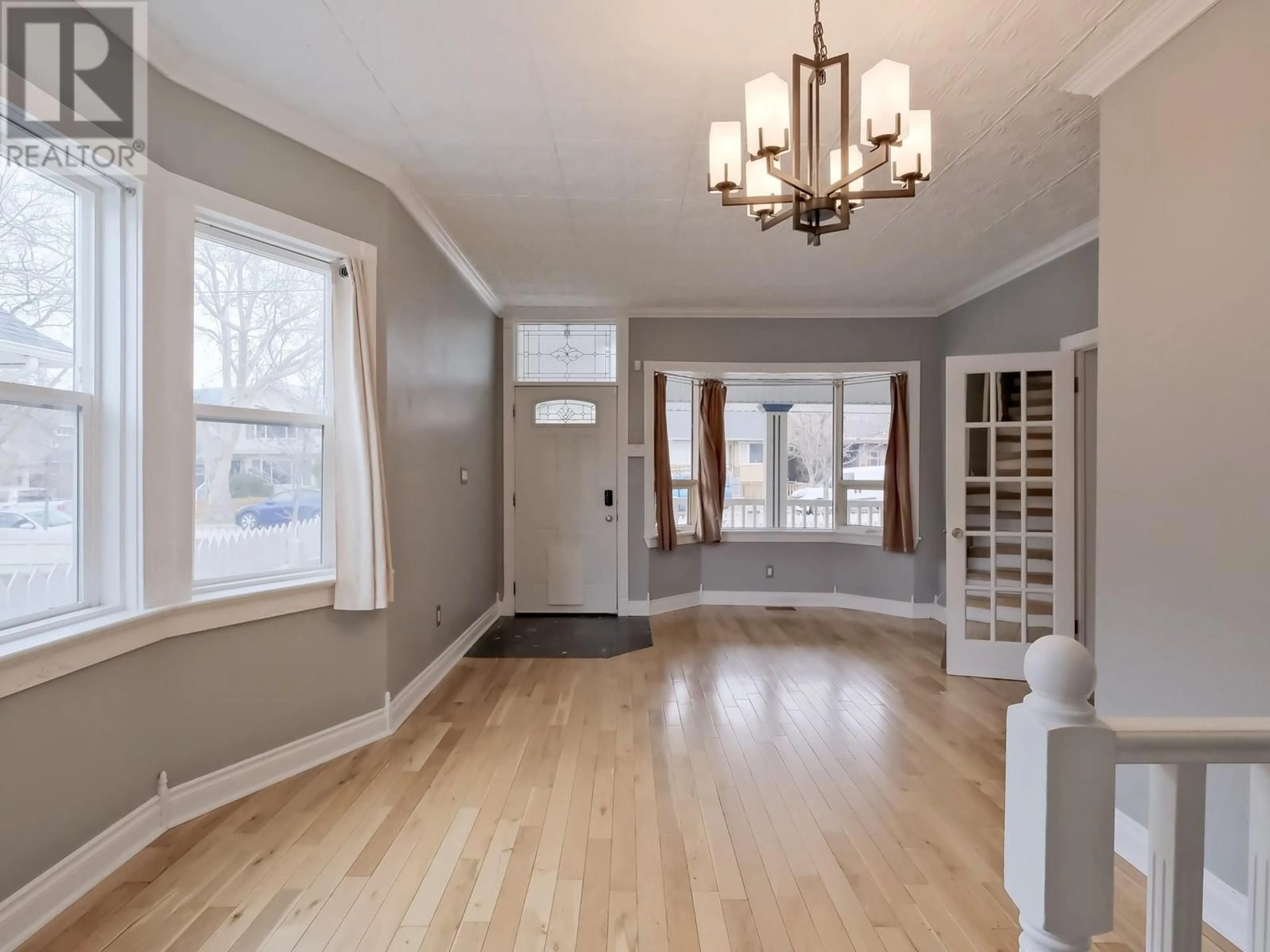 Indoor entryway for 561 BRAID STREET, Penticton British Columbia V2A4Y4