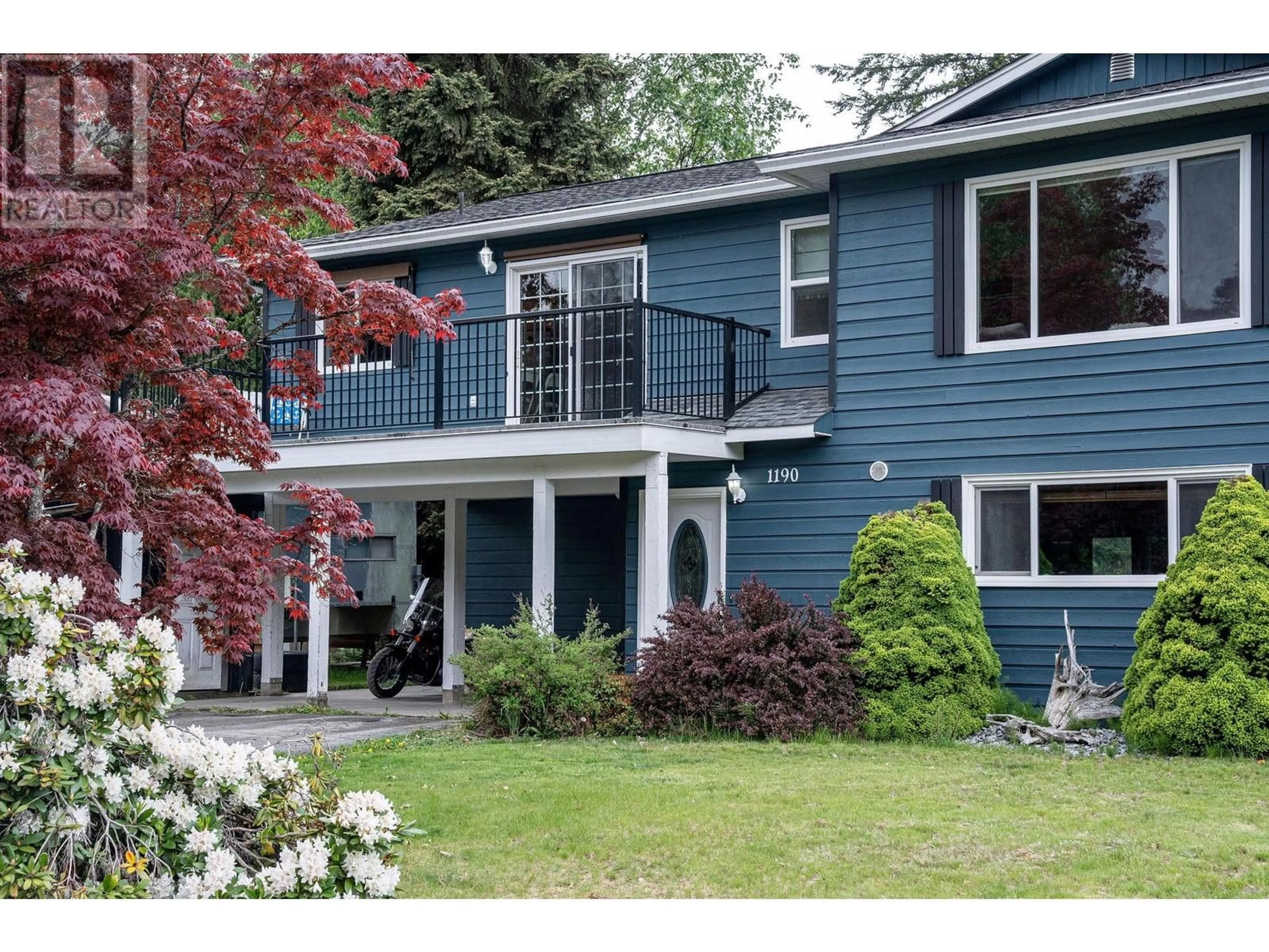 Home with vinyl exterior material, street for 1190 NICHOL ROAD, Revelstoke British Columbia V0E2S1