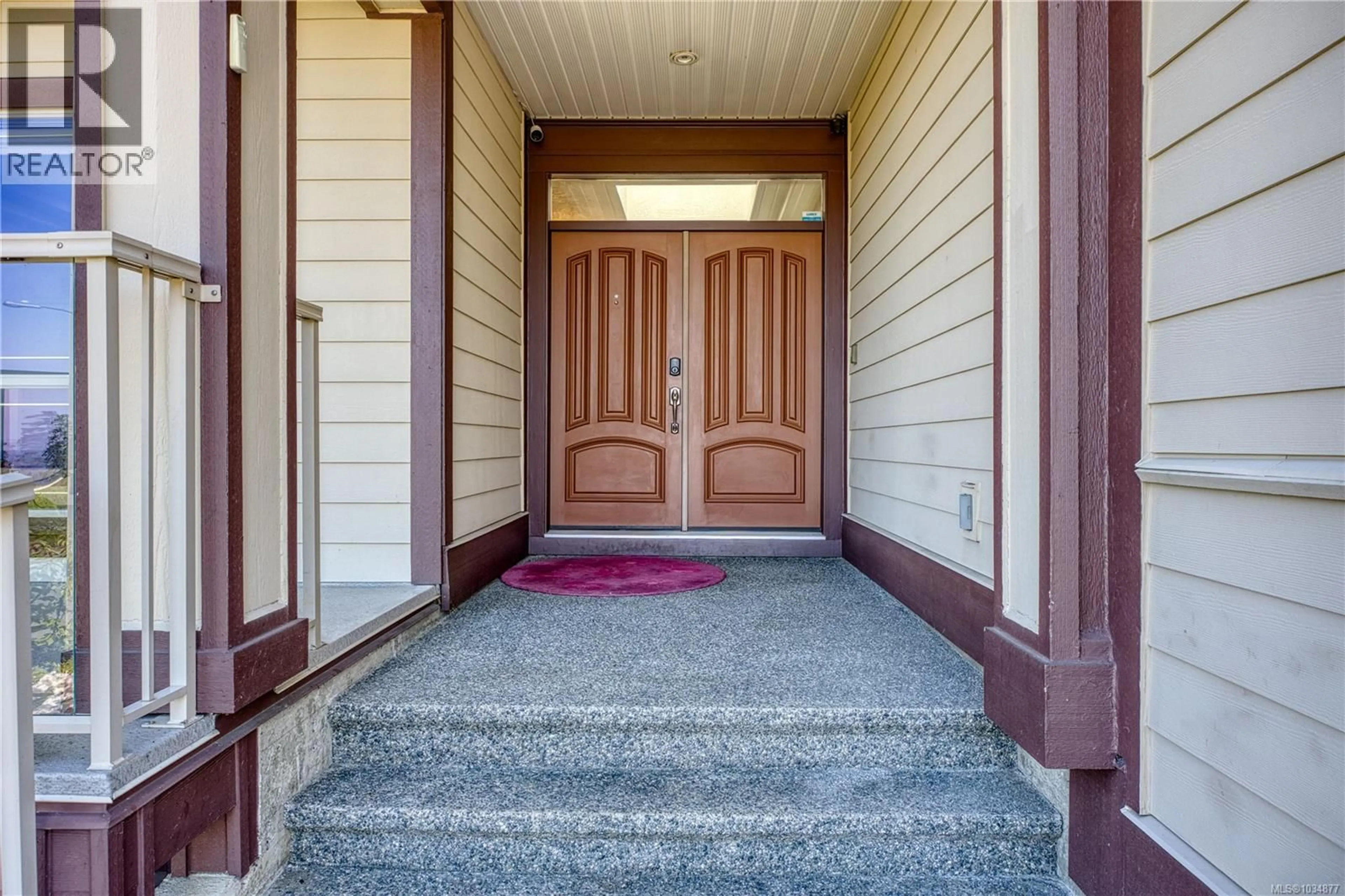 Indoor entryway for 6448 PEREGRINE ROAD, Nanaimo British Columbia V9V1V5