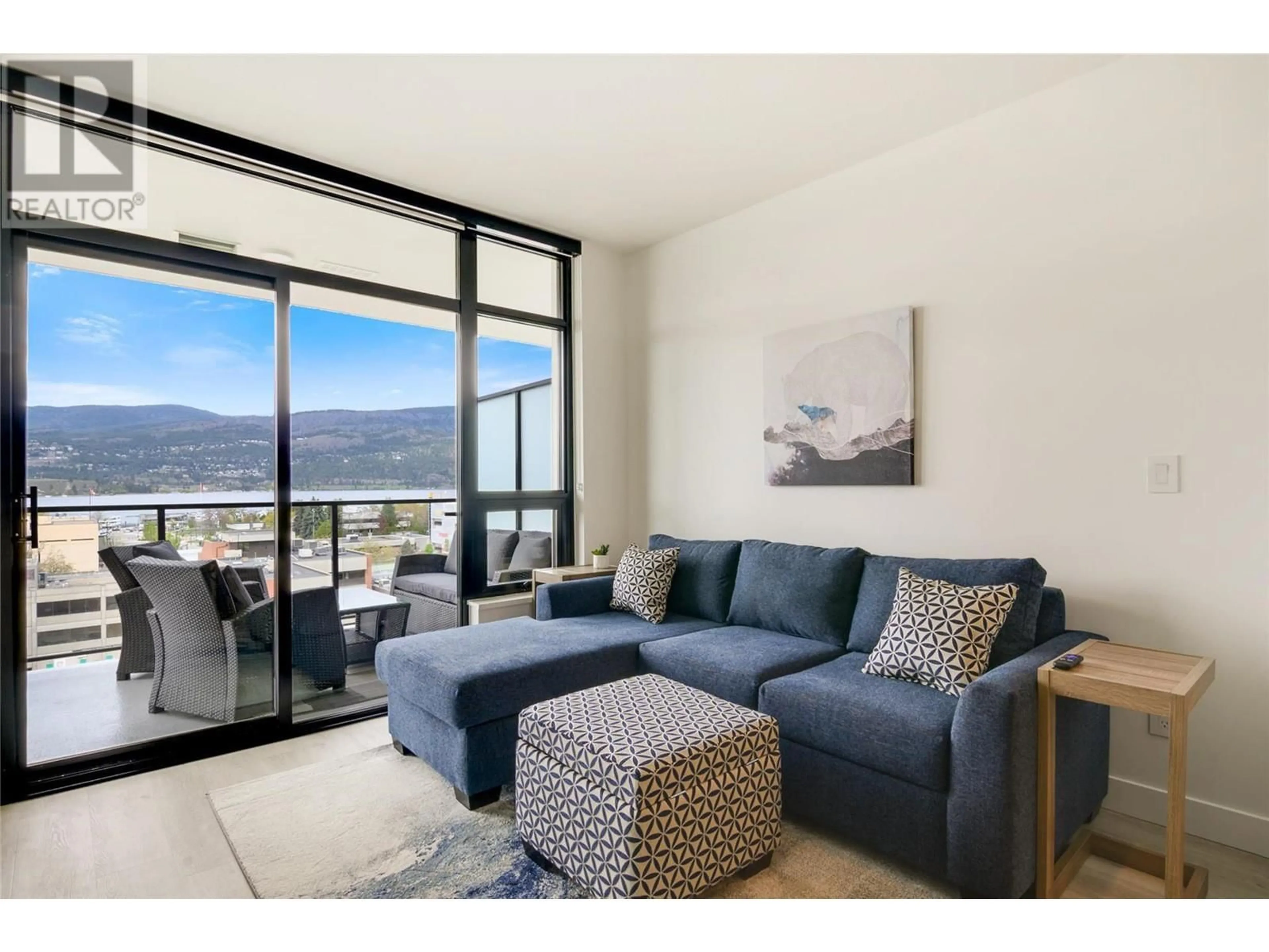 Living room with furniture, unknown for 806 - 1471 ST. PAUL STREET, Kelowna British Columbia V4V0K7