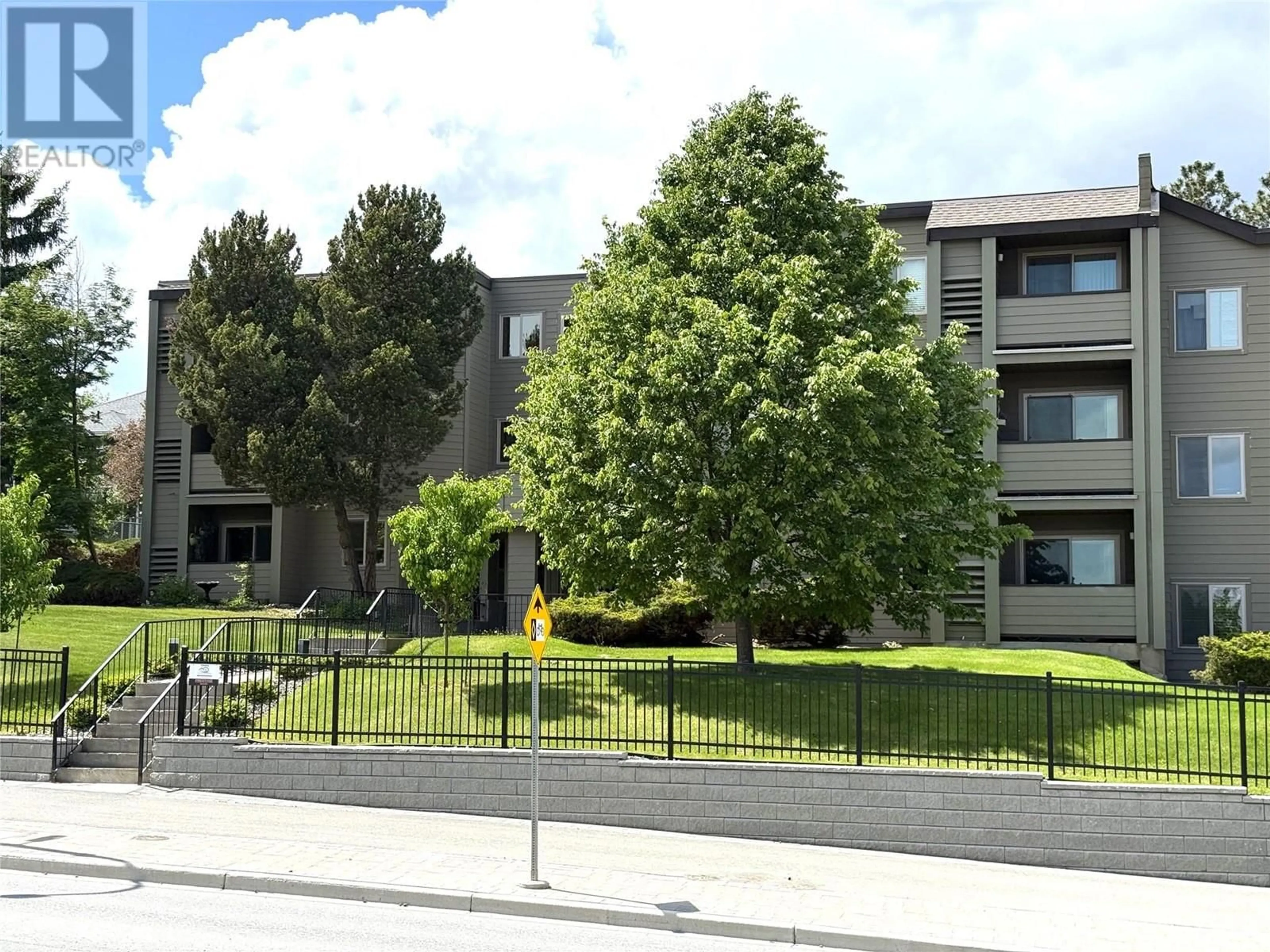 Unknown for 111 - 1560 SUMMIT DRIVE, Kamloops British Columbia V2E1R5
