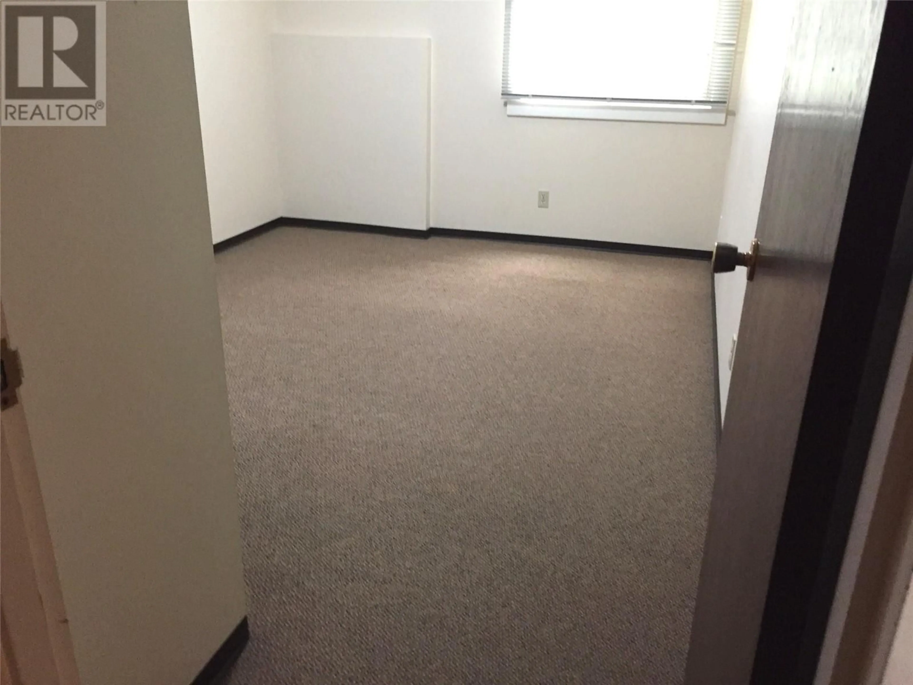 A pic of a room for 111 - 1560 SUMMIT DRIVE, Kamloops British Columbia V2E1R5