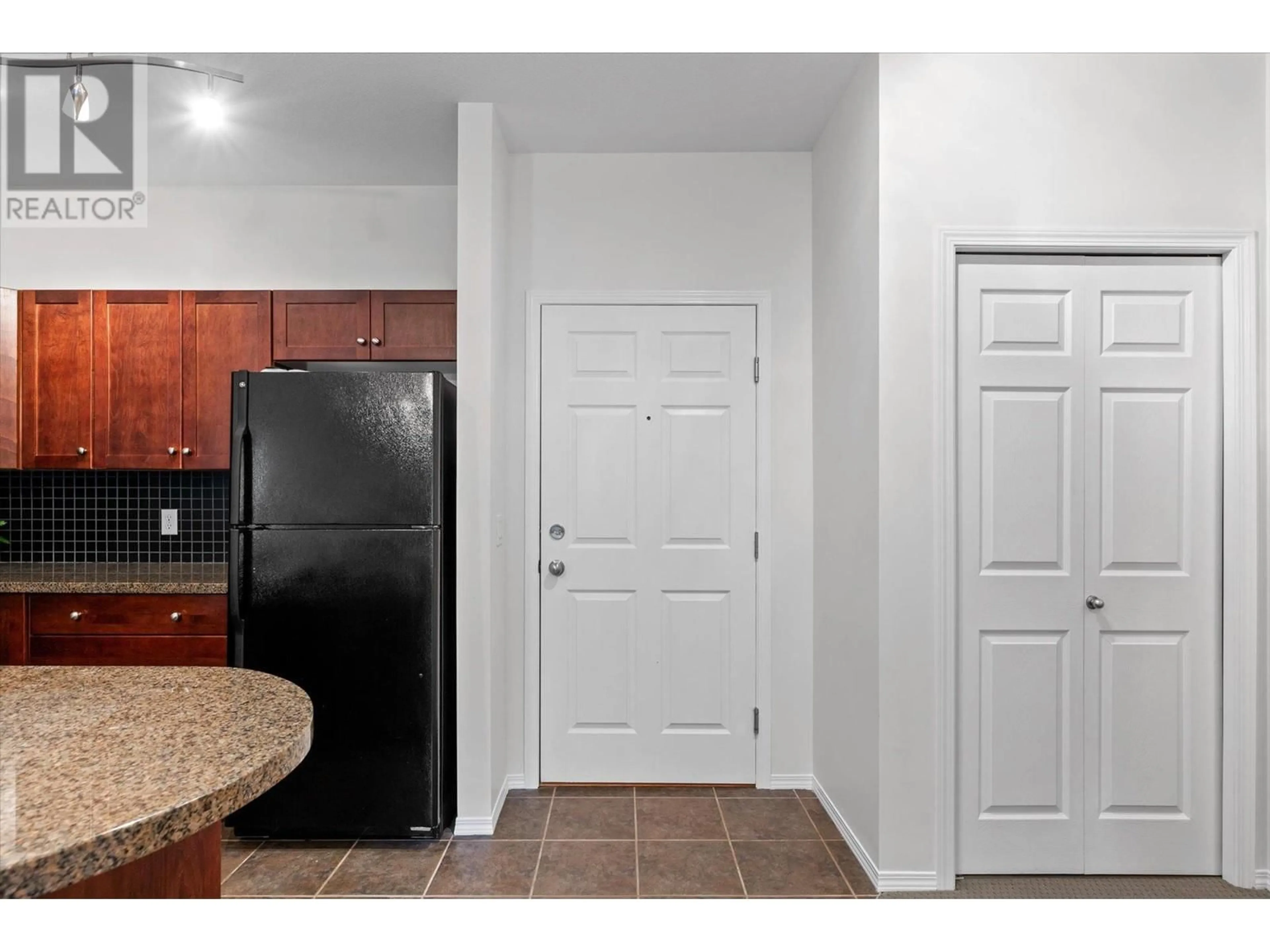 Standard kitchen, ceramic/tile floor for 1317 - 1875 COUNTRY CLUB DRIVE, Kelowna British Columbia V1V2W7