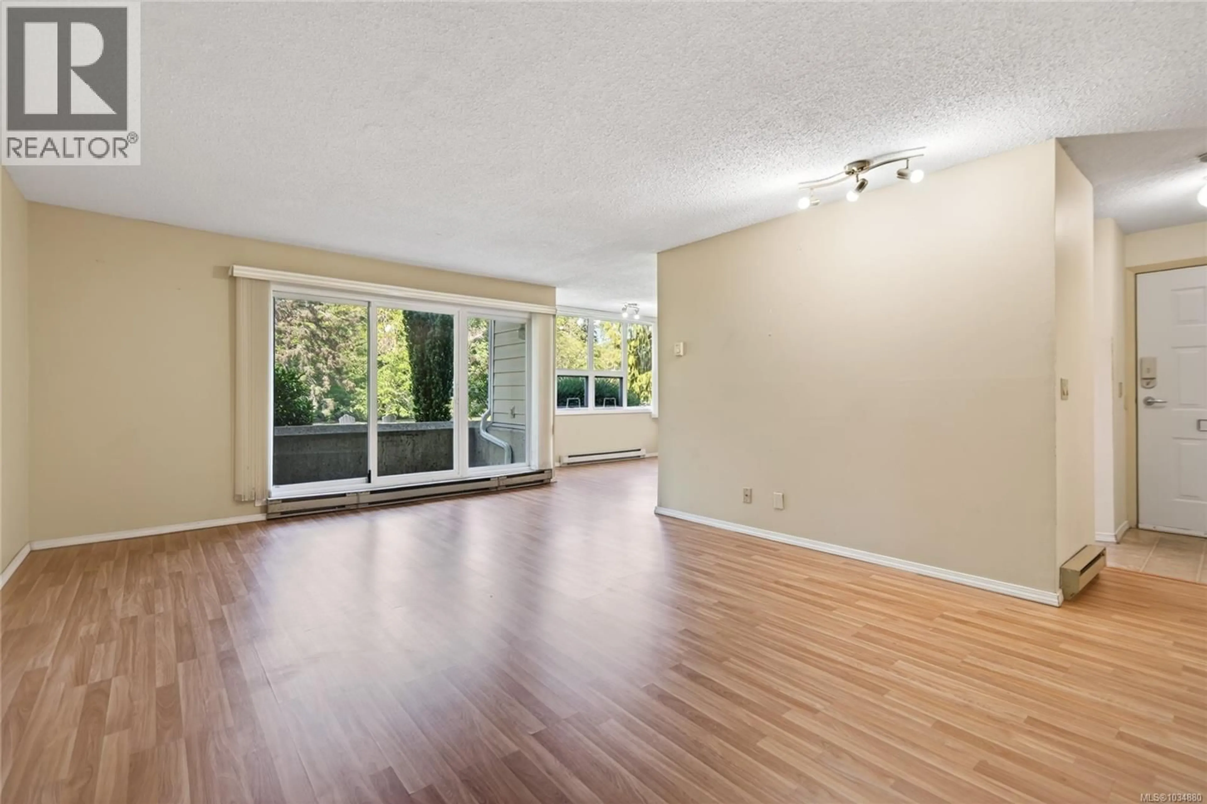 A pic of a room for 102 - 205 1ST STREET, Courtenay British Columbia V9N1A5