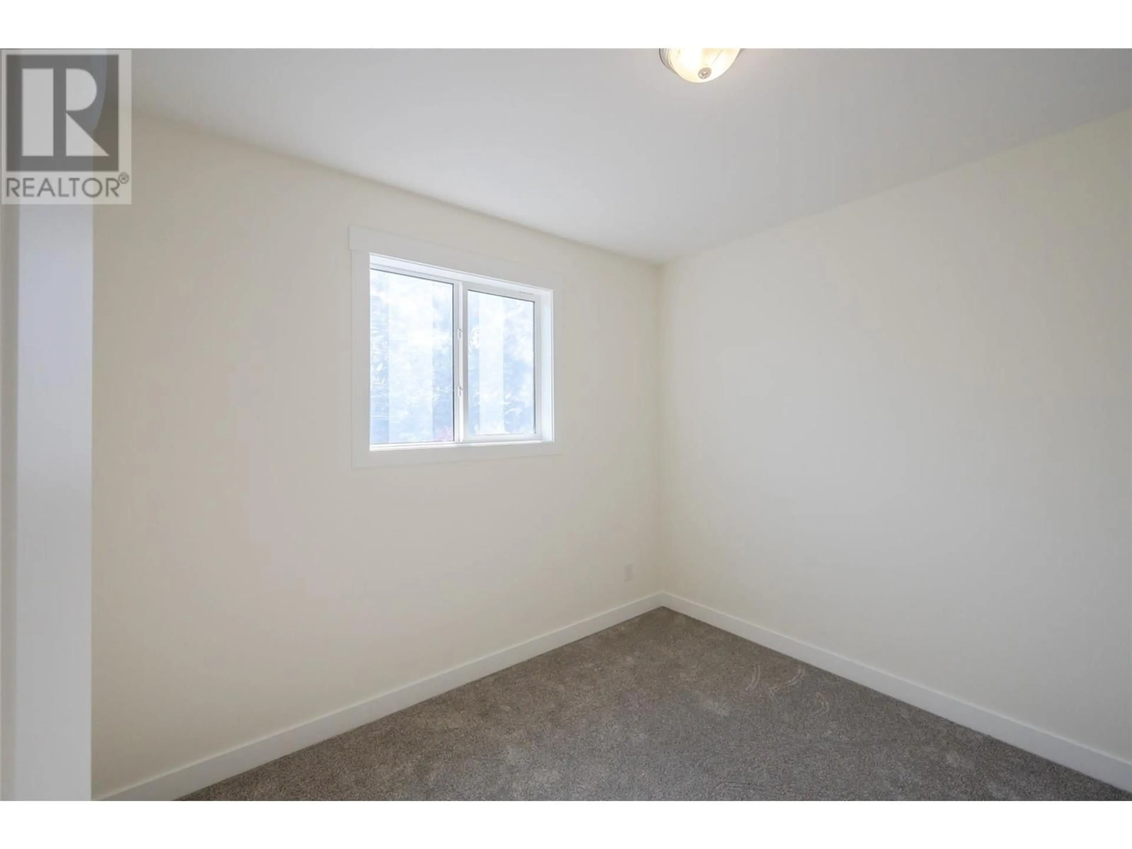 A pic of a room for 102 - 11610 VICTORIA ROAD SOUTH, Summerland British Columbia V0H1Z2