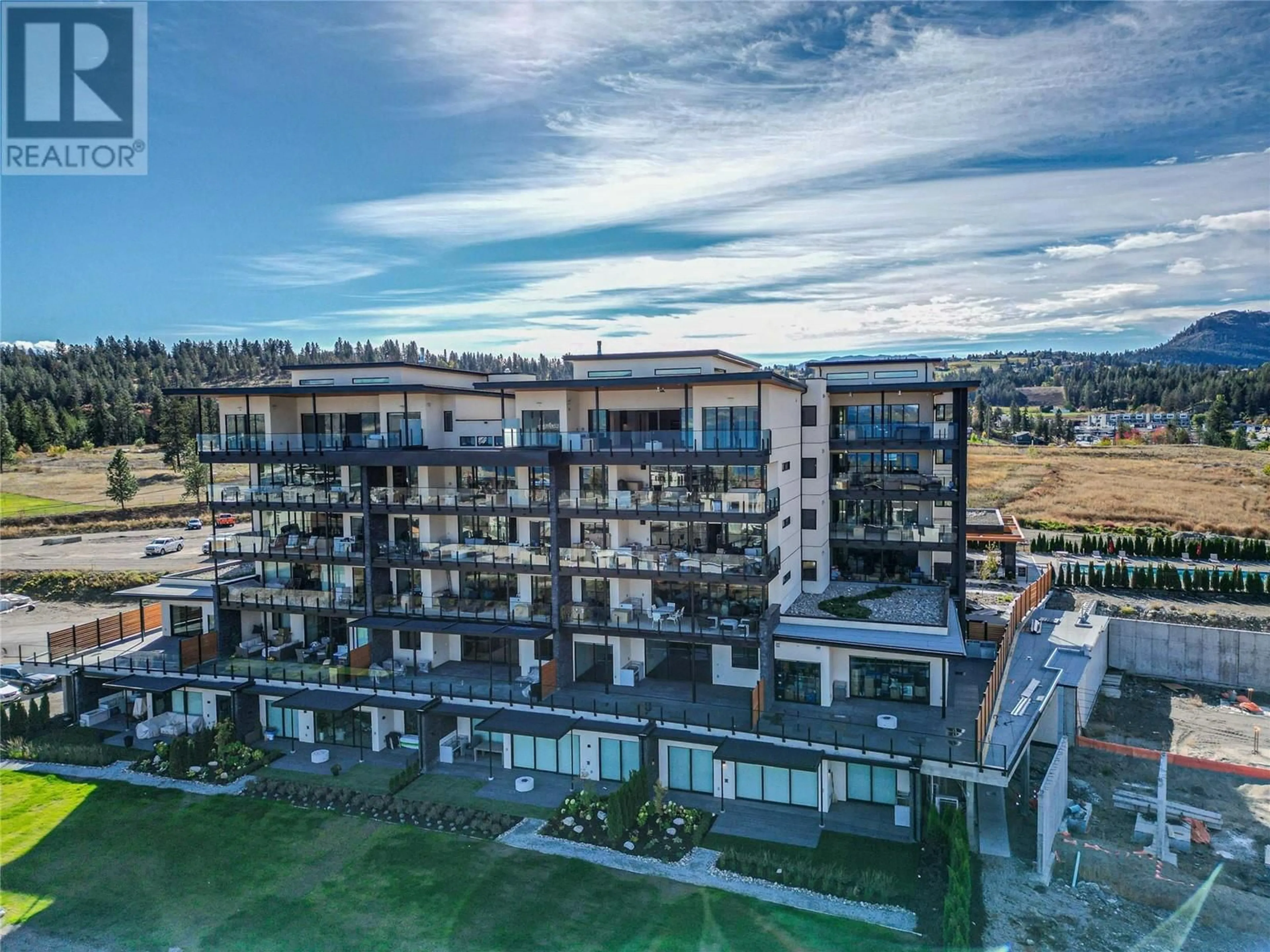 A pic from outside/outdoor area/front of a property/back of a property/a pic from drone, building for 3503 - 3000 ARIVA DRIVE, Kelowna British Columbia V1Z0B3