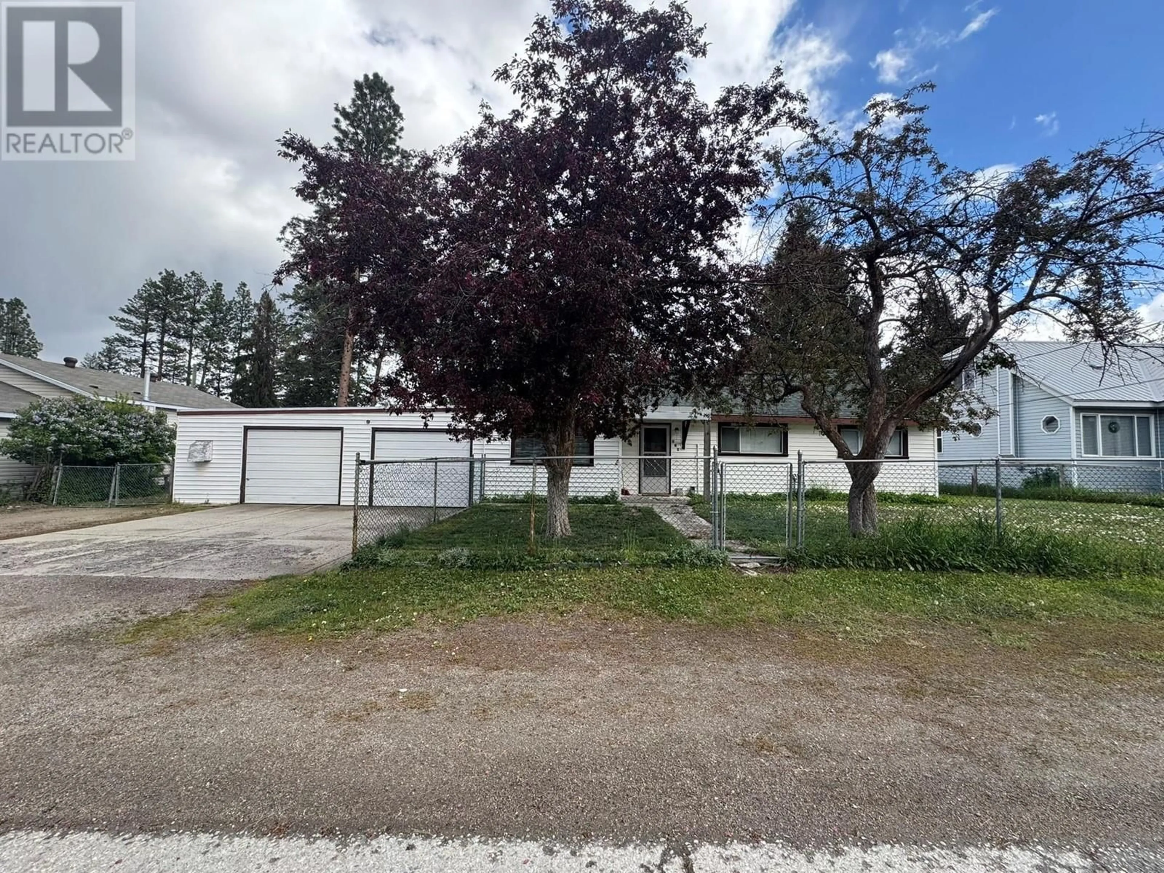 A pic from outside/outdoor area/front of a property/back of a property/a pic from drone, street for 222 BILLITER AVENUE, Princeton British Columbia V0X1W0