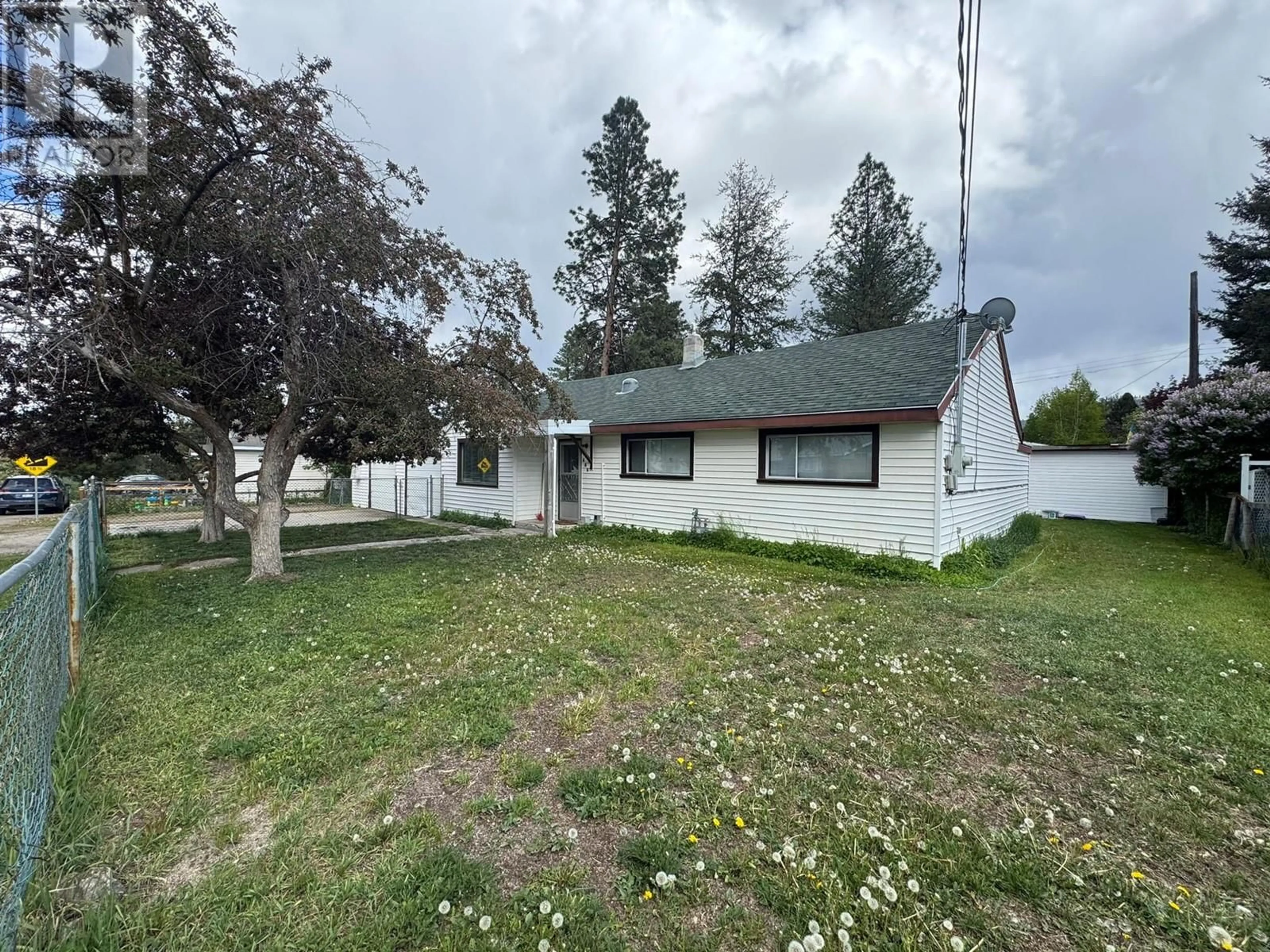 A pic from outside/outdoor area/front of a property/back of a property/a pic from drone, street for 222 BILLITER AVENUE, Princeton British Columbia V0X1W0