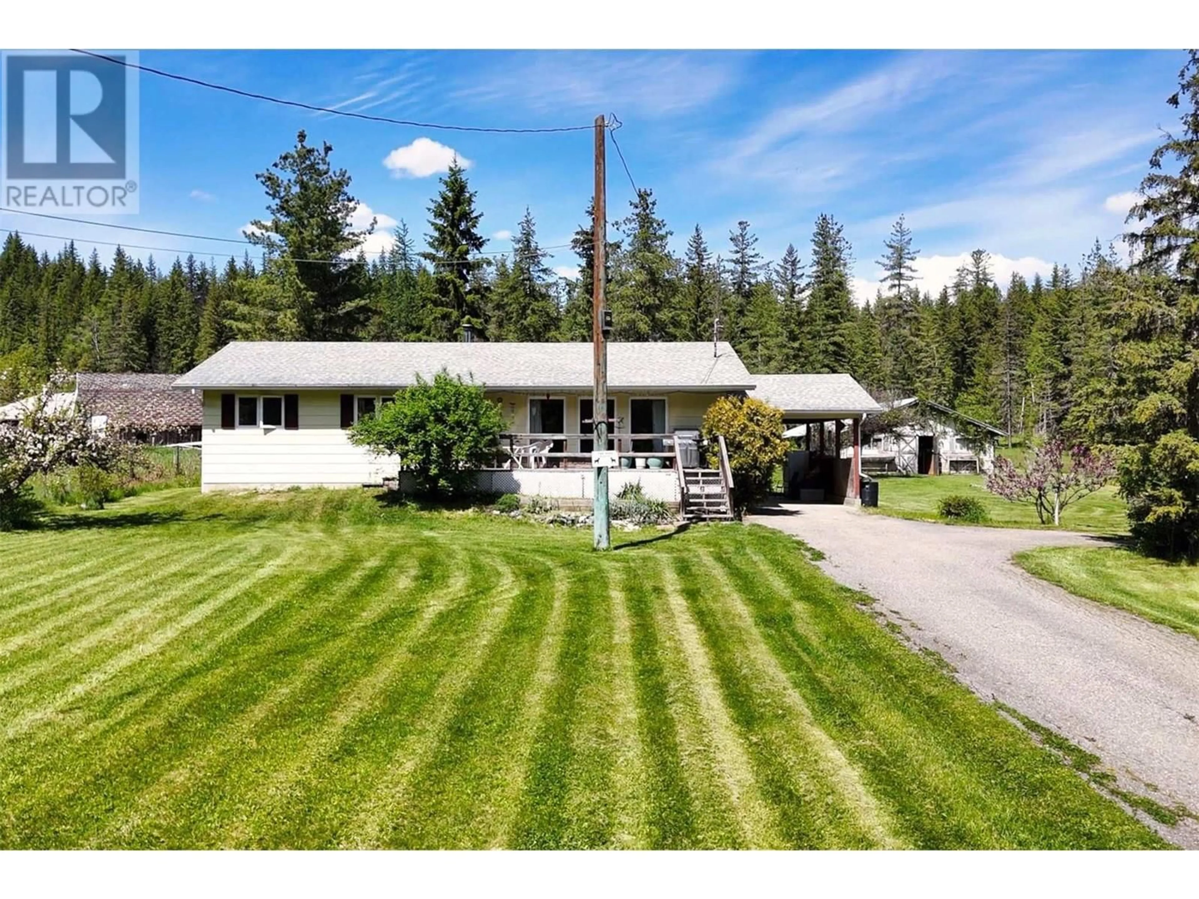 A pic from outside/outdoor area/front of a property/back of a property/a pic from drone, unknown for 4619 EAGLE BAY ROAD, Eagle Bay British Columbia V0E1T0
