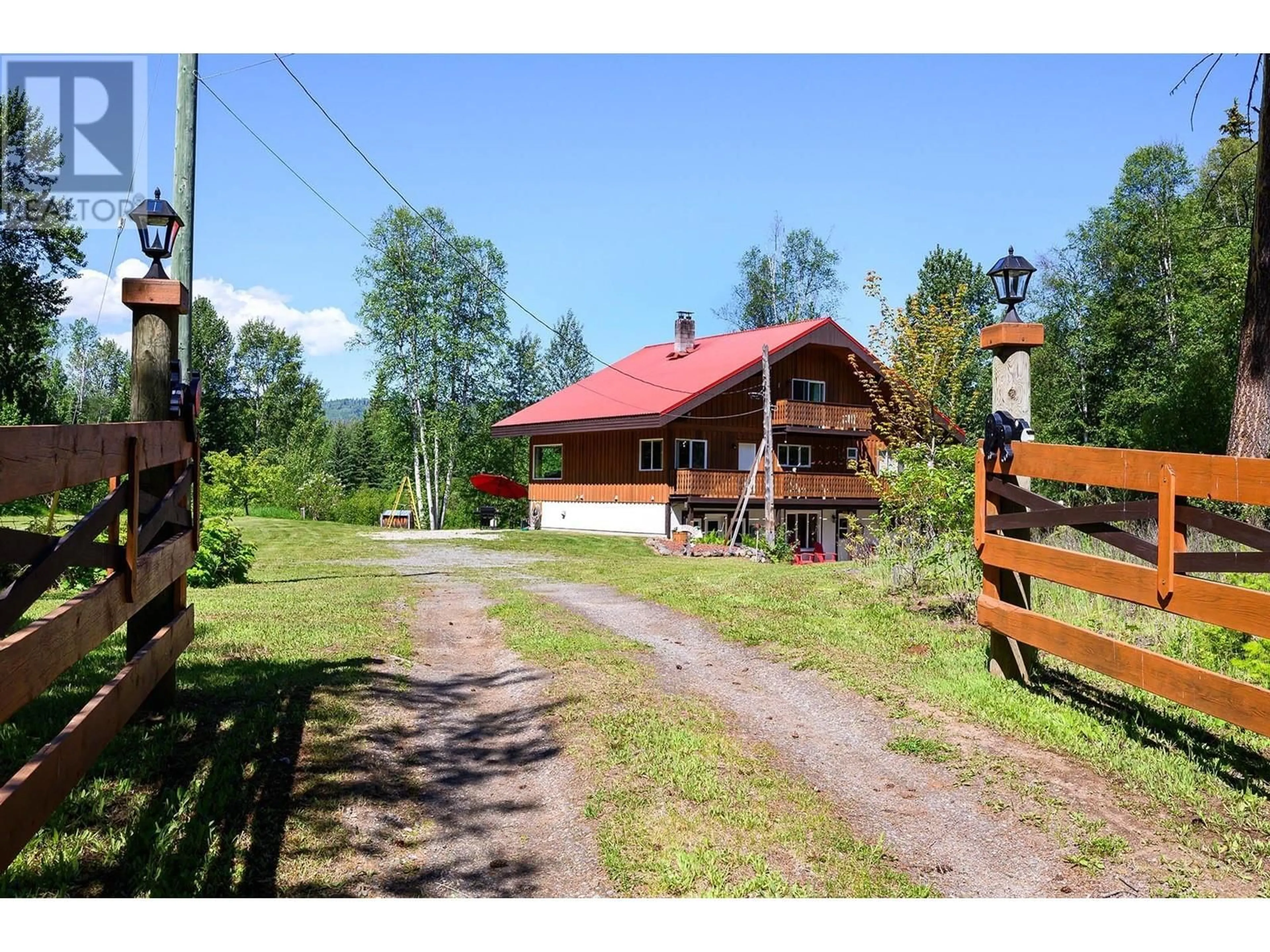 Unknown for 5305 CLEARWATER VALLEY ROAD, Clearwater British Columbia V0E1N1