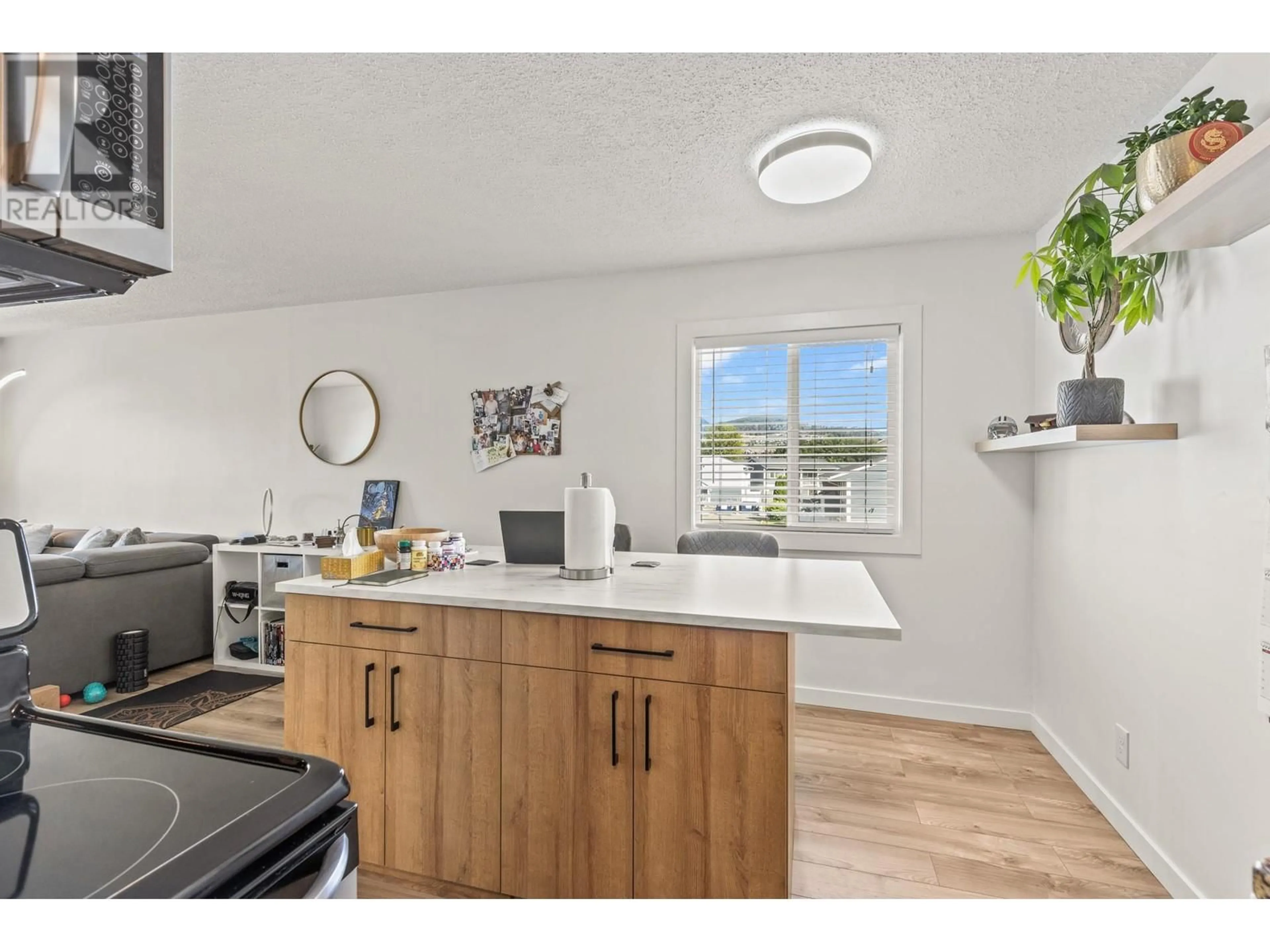 Unknown for 304 - 395 FRANKLYN ROAD, Kelowna British Columbia V1X5X8