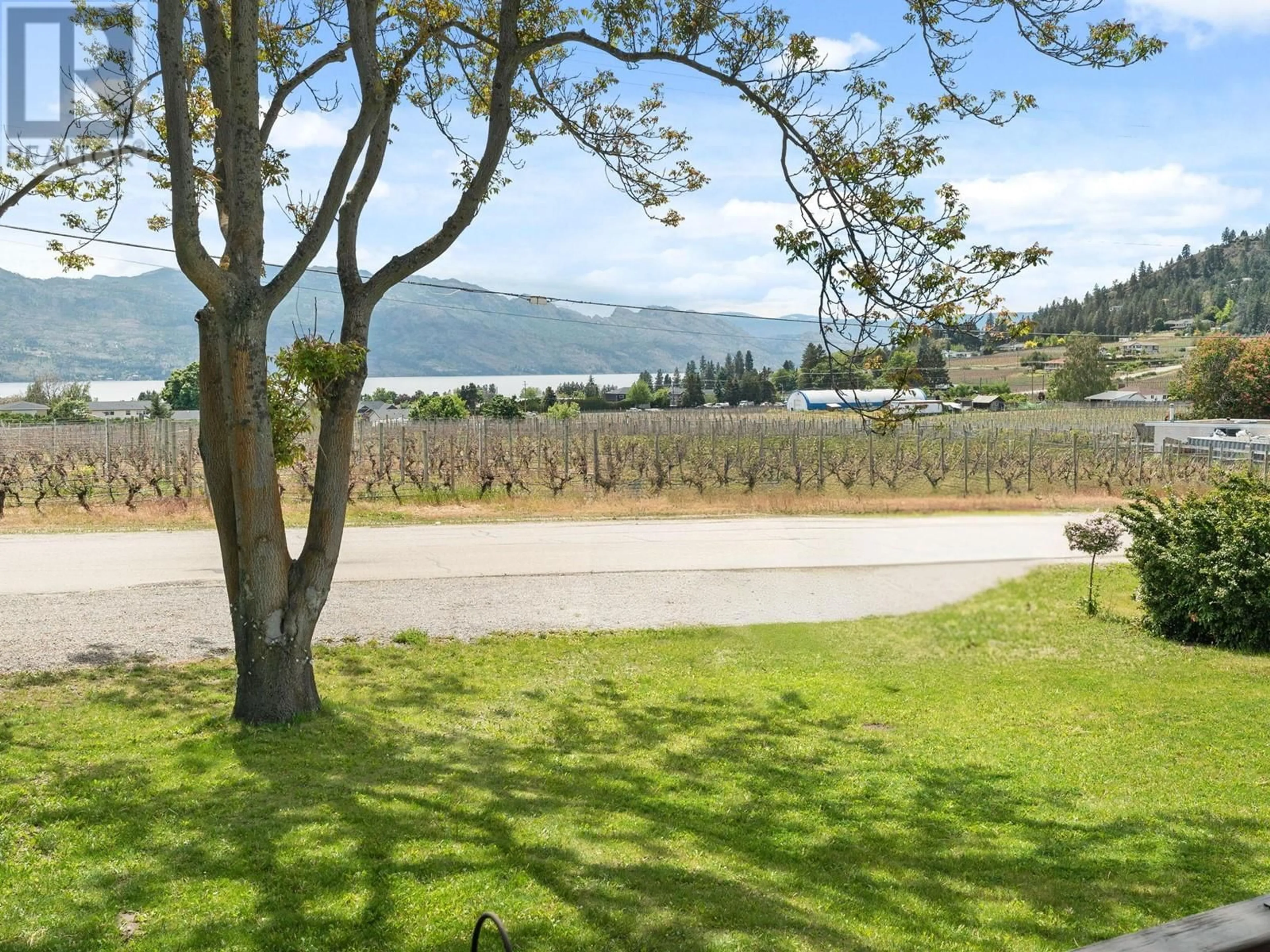 Patio, water/lake/river/ocean view for 858 DOUGLAS ROAD, West Kelowna British Columbia V1Z1N8