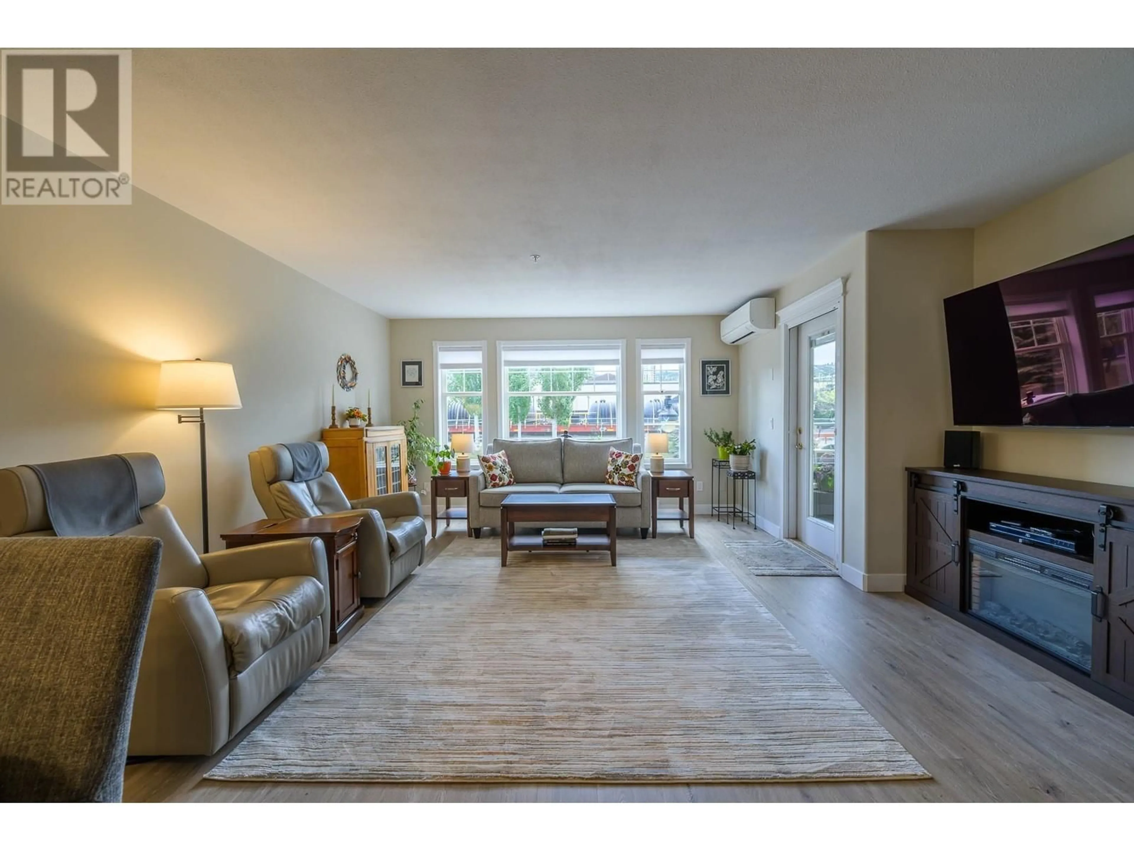 Living room with furniture, unknown for 202 - 510 LORNE STREET, Kamloops British Columbia V2C1W3