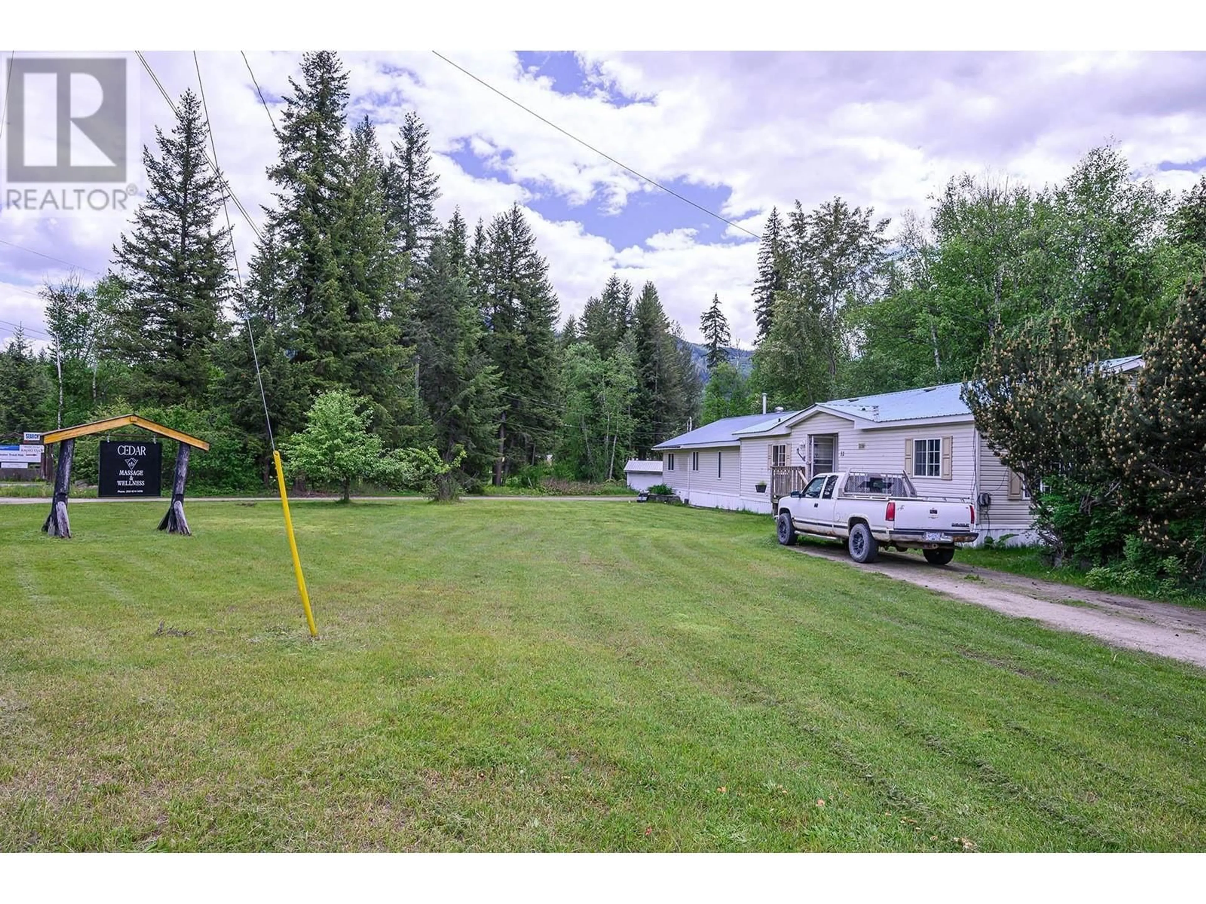 A pic from outside/outdoor area/front of a property/back of a property/a pic from drone, mountain view for 32 OLD N THOMPSON  E HIGHWAY, Clearwater British Columbia V0E1N2