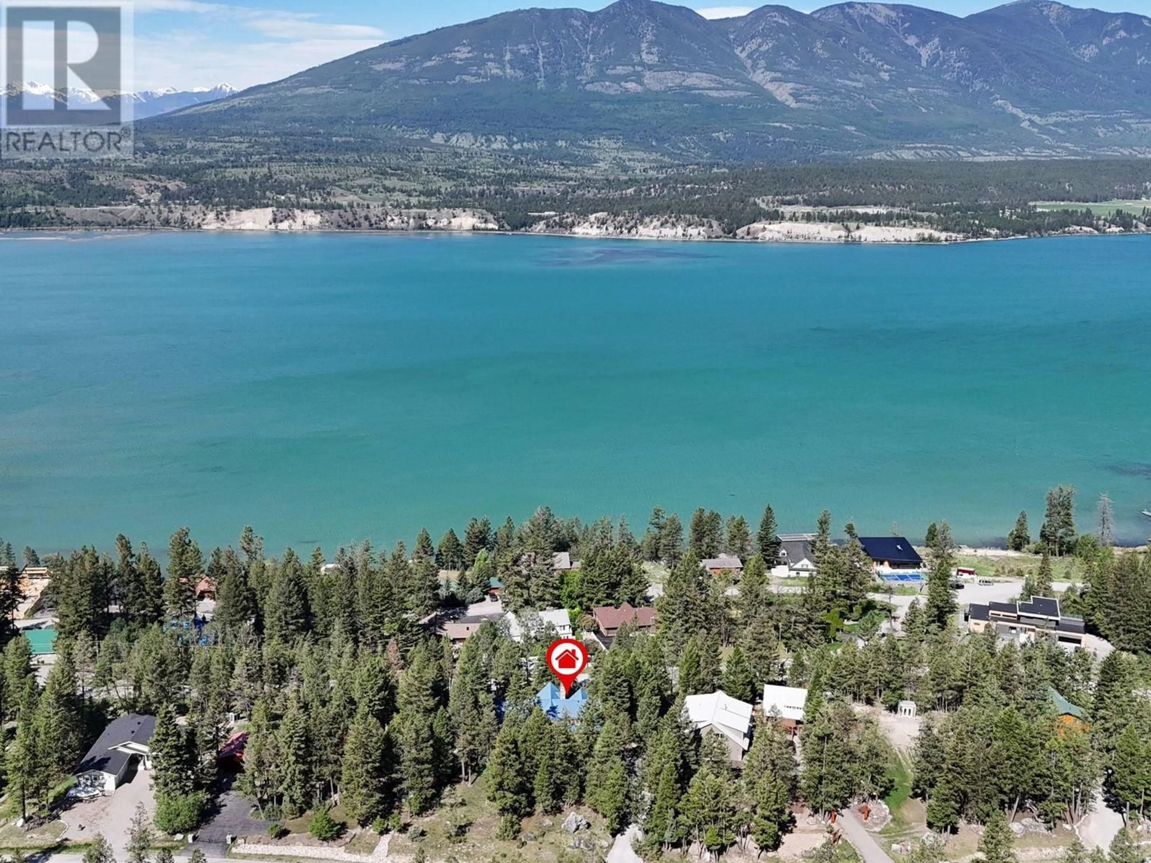 A pic from outside/outdoor area/front of a property/back of a property/a pic from drone, water/lake/river/ocean view for 8403 BIGHORN SHEEP LANE, Canal Flats British Columbia V0B1B0