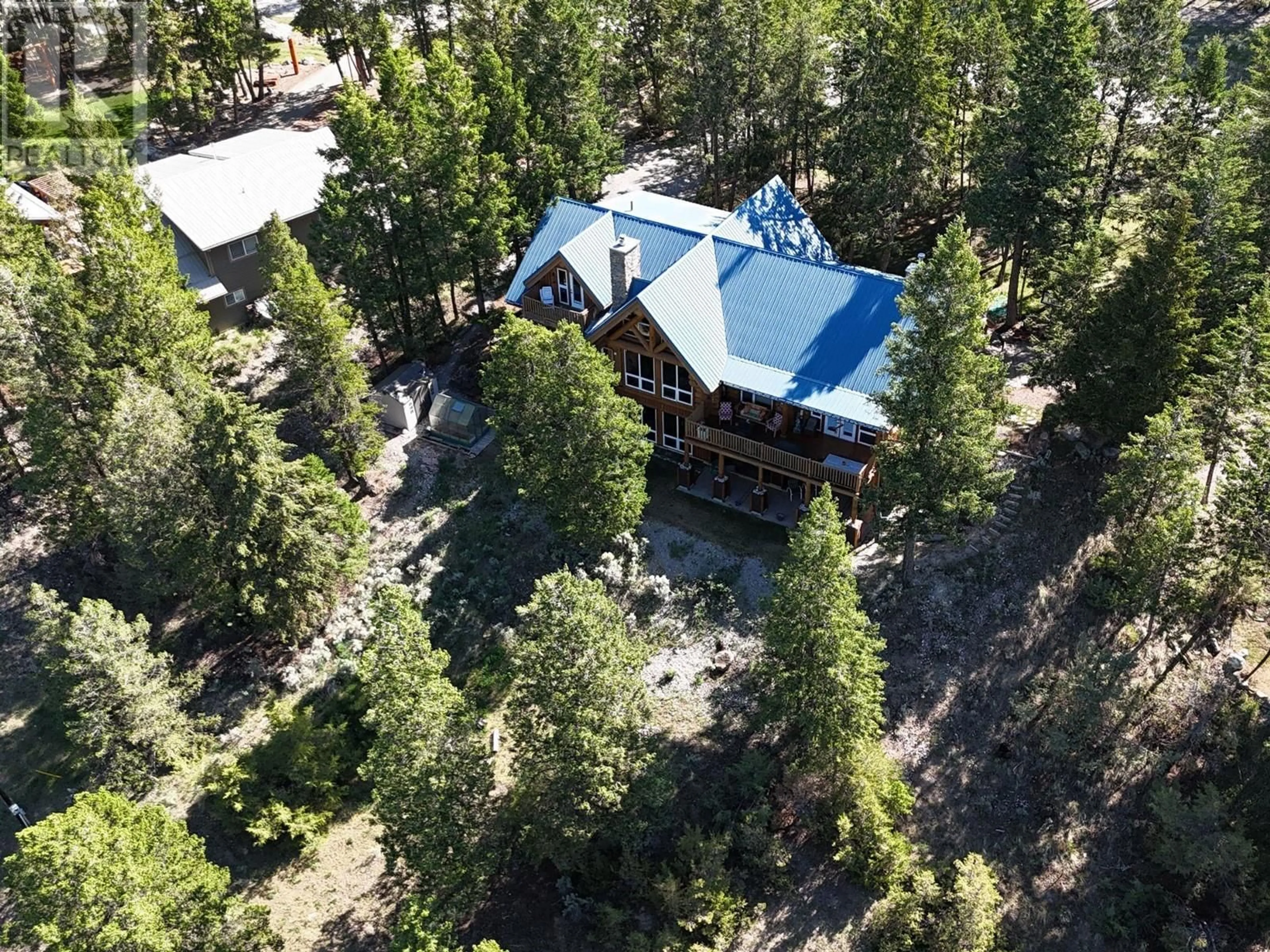 A pic from outside/outdoor area/front of a property/back of a property/a pic from drone, unknown for 8403 BIGHORN SHEEP LANE, Canal Flats British Columbia V0B1B0