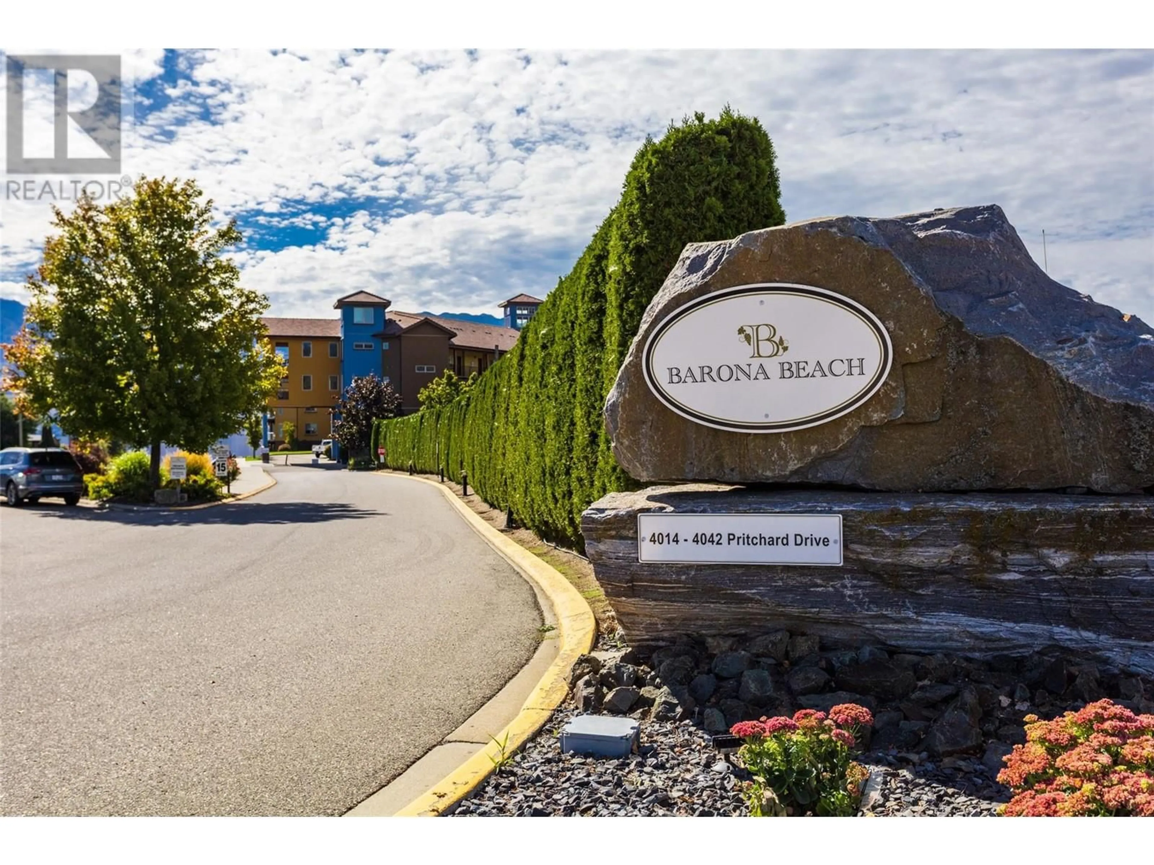 Indoor foyer for 3103 - 4036 PRITCHARD DRIVE, West Kelowna British Columbia V4T1X9