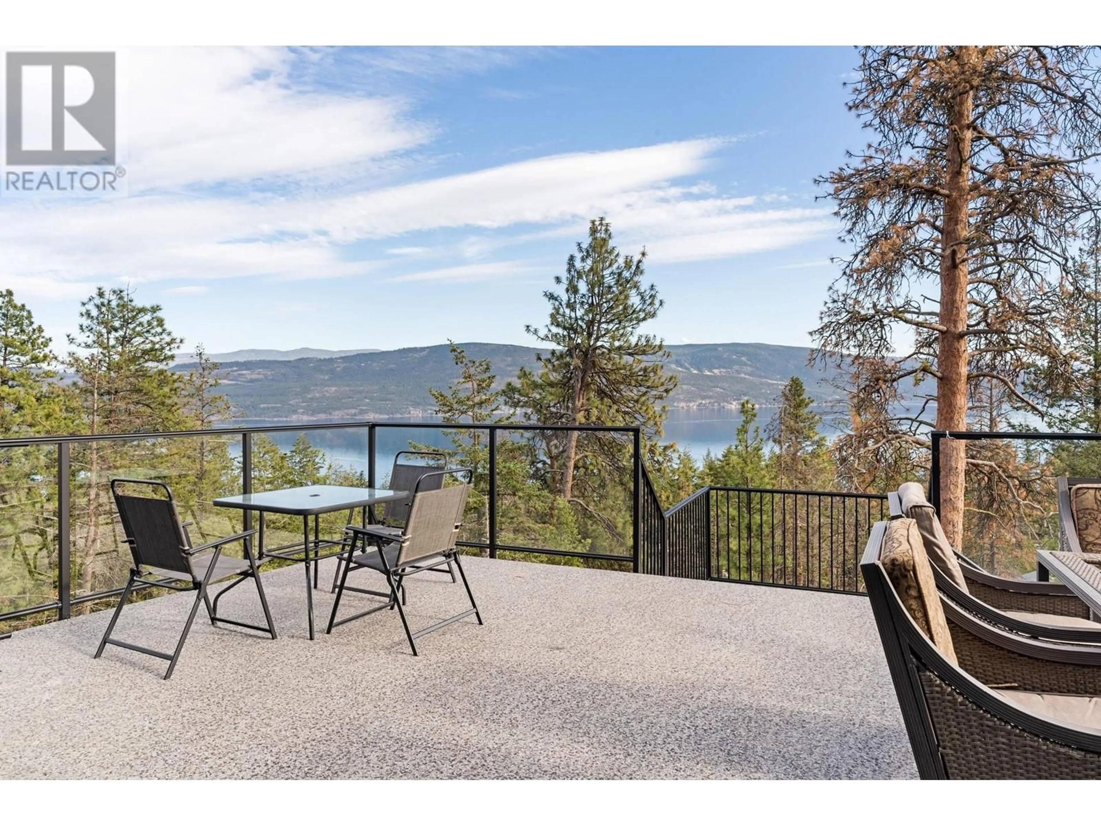 Patio, water/lake/river/ocean view for 591 MOODY CRESCENT, Vernon British Columbia V1H2C8