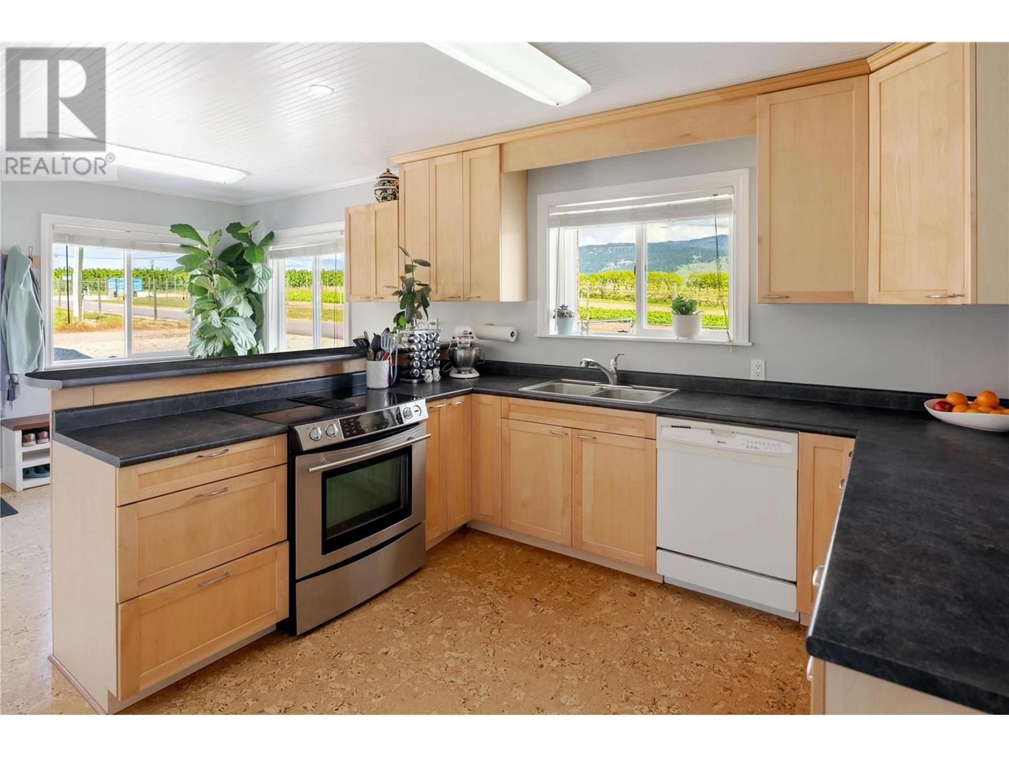 Standard kitchen, unknown for 10484 SEATON ROAD, Lake Country British Columbia V4V1K4