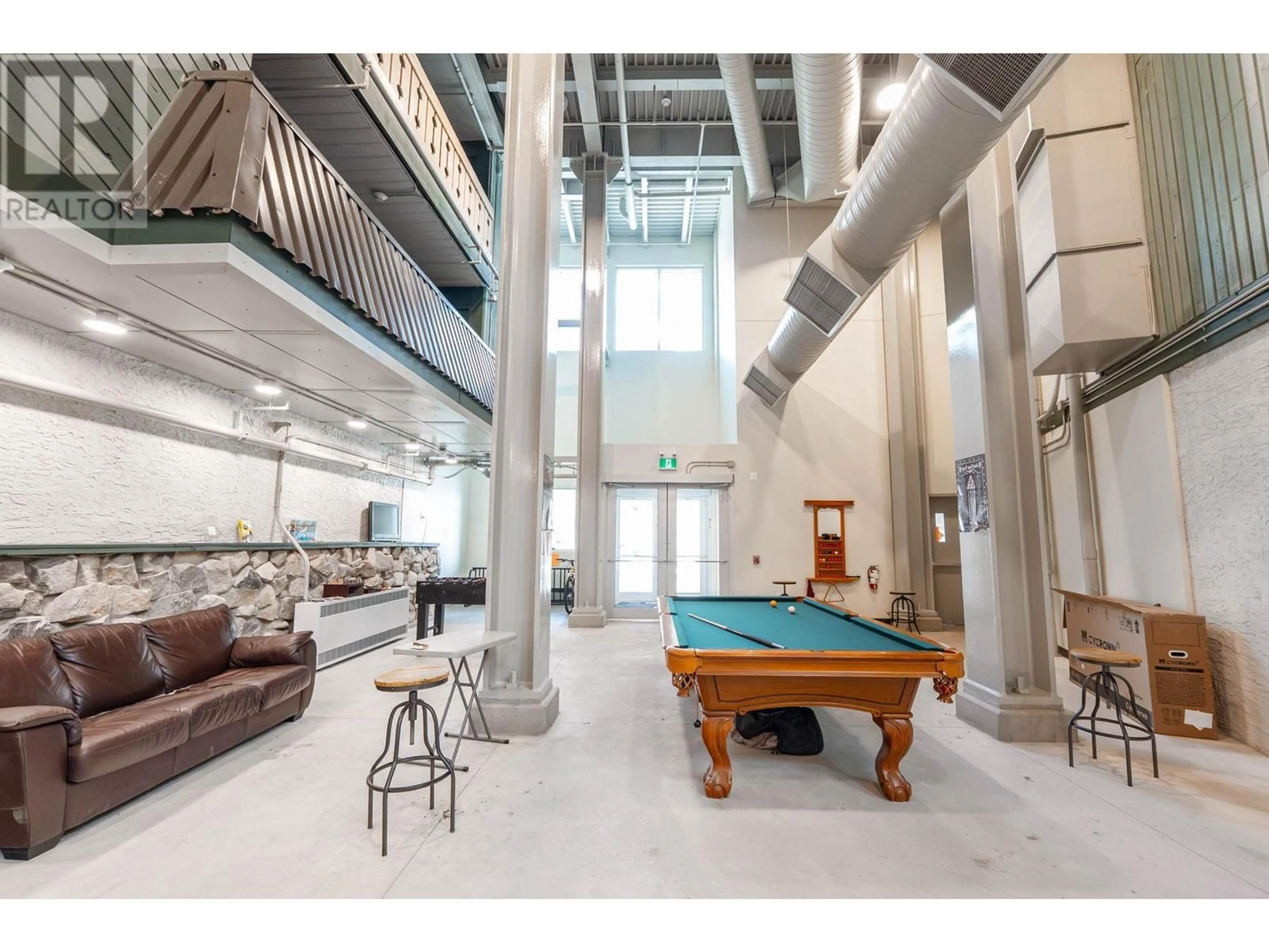 Lobby for 211 - 20 KETTLE VIEW ROAD, Big White British Columbia V1P1P3
