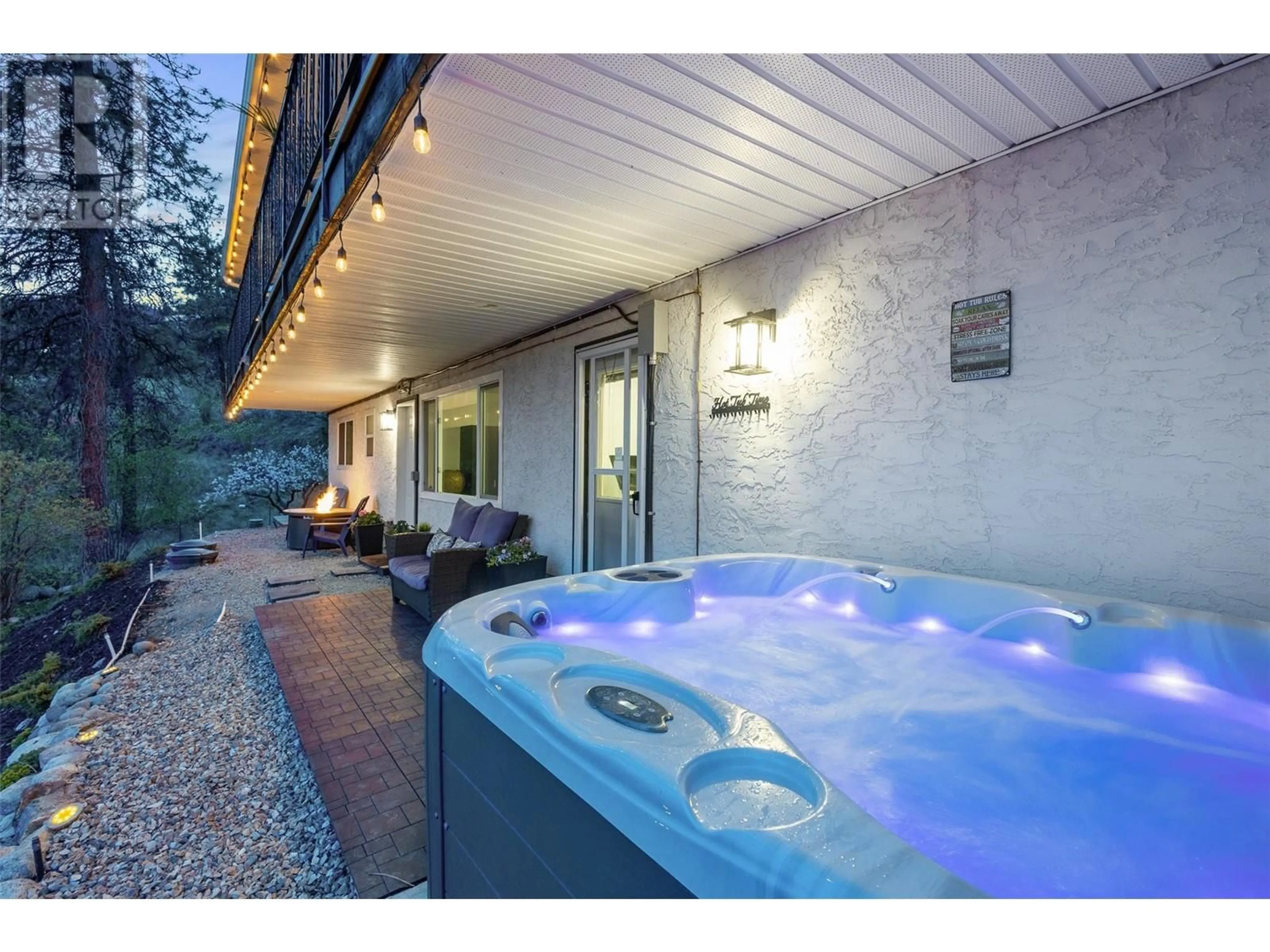 Patio, unknown for 4239 4TH AVENUE, Peachland British Columbia V0H1X5