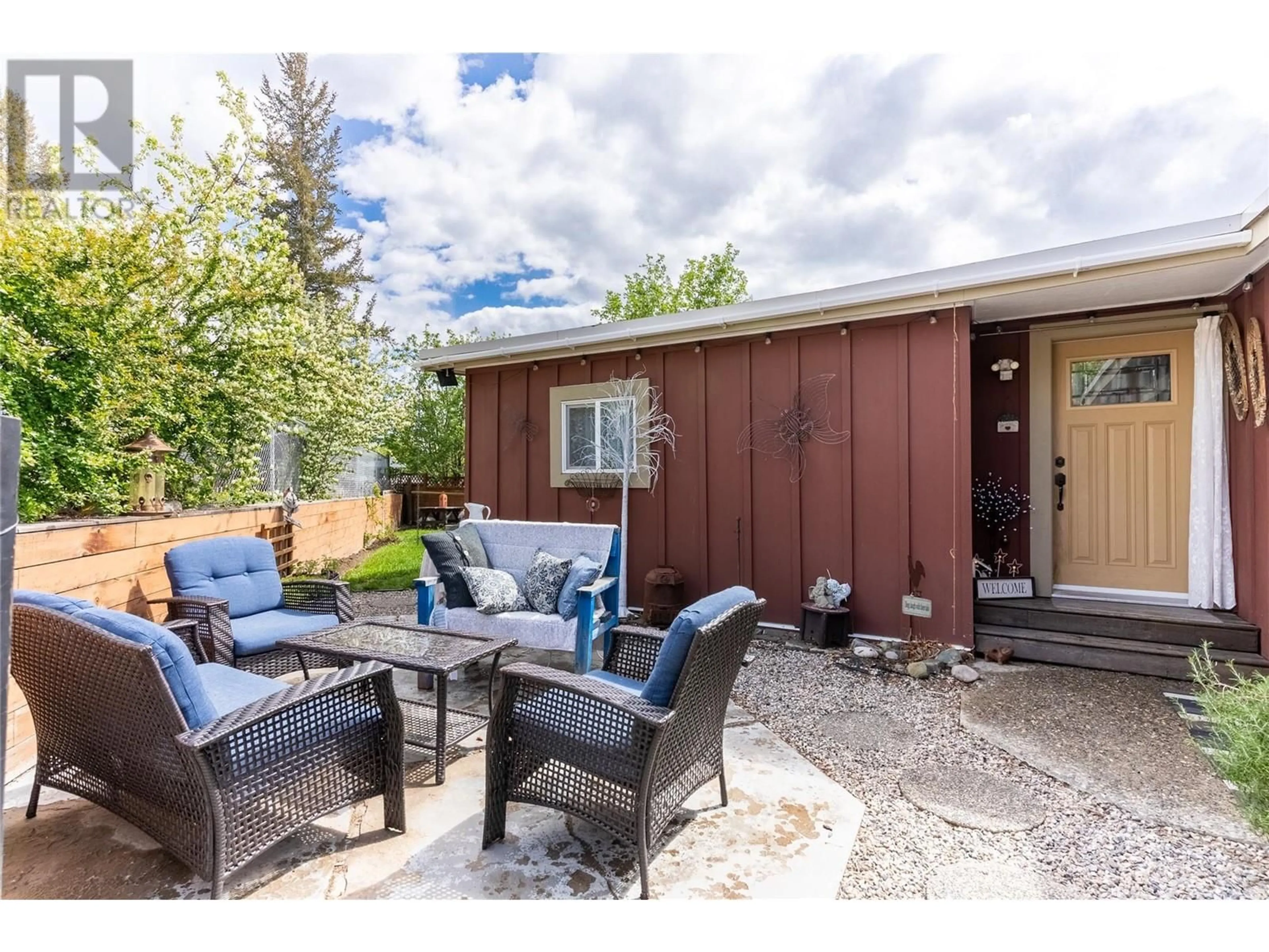Patio, unknown for 9 JADE COURT, Logan Lake British Columbia V0K1W0