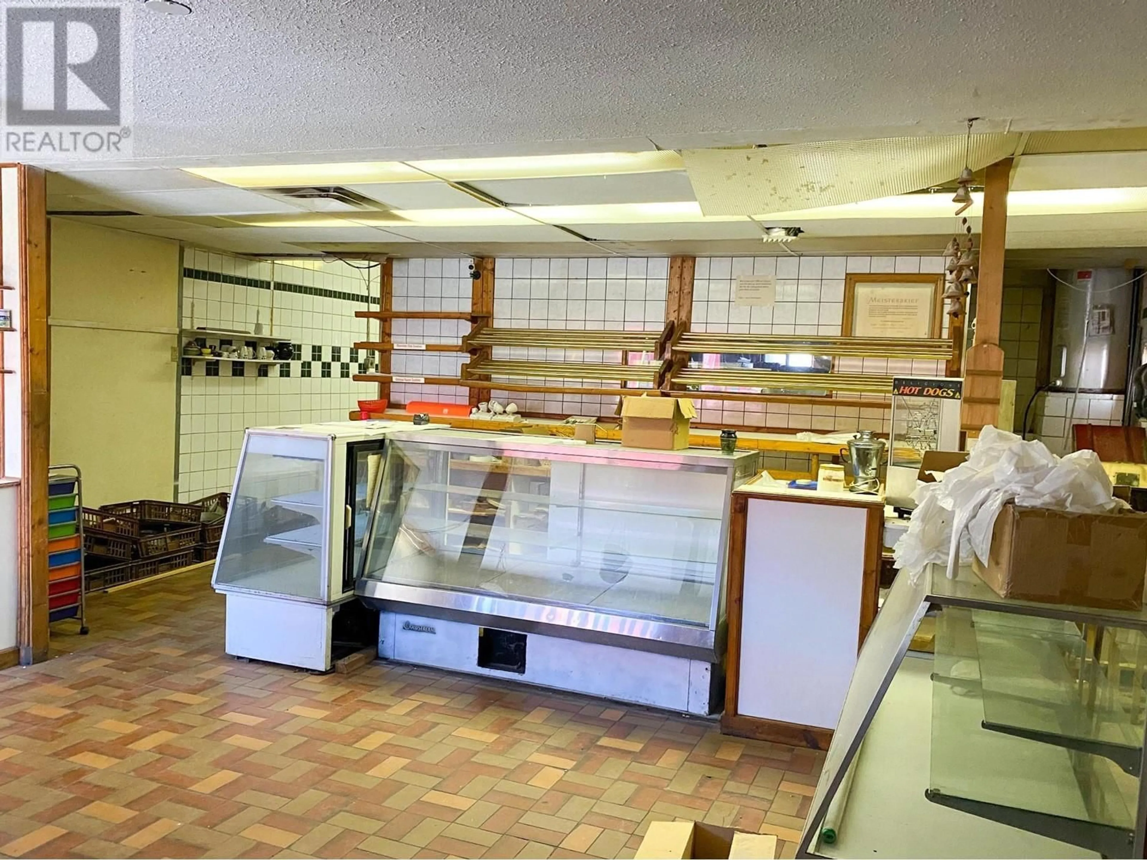 Standard kitchen, unknown for 705 MAIN STREET, Lillooet British Columbia V0K1V0