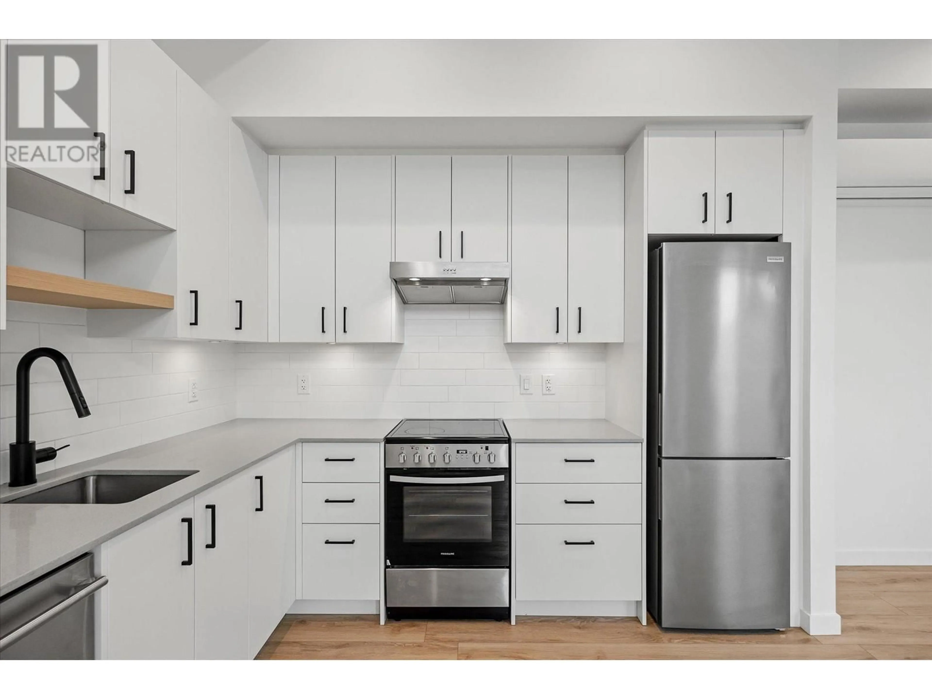 Standard kitchen, unknown for 105B - 660 CAWSTON AVENUE, Kelowna British Columbia V1Y9M1