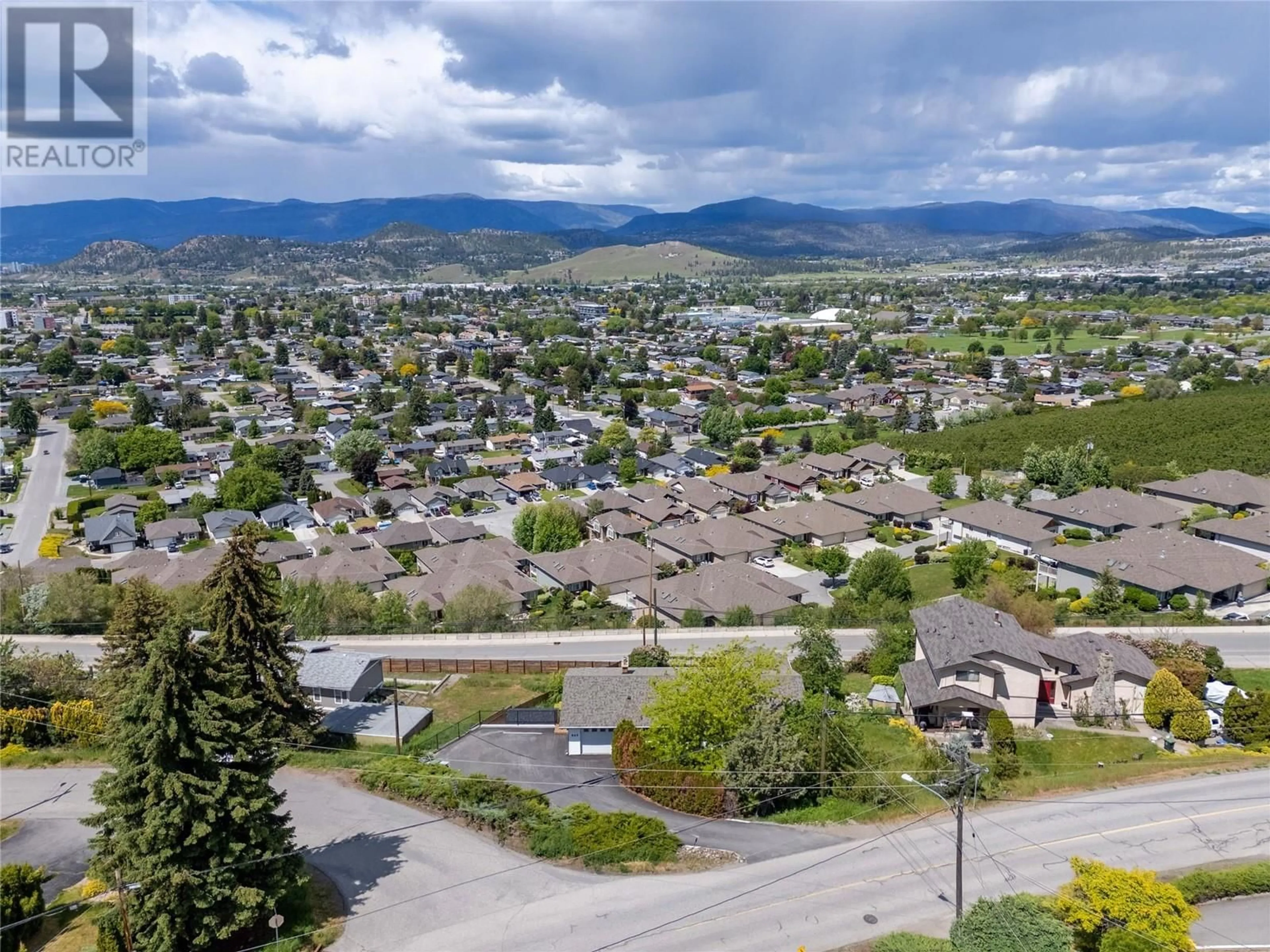 A pic from outside/outdoor area/front of a property/back of a property/a pic from drone, mountain view for 849 MCKENZIE ROAD, Kelowna British Columbia V1X2B4