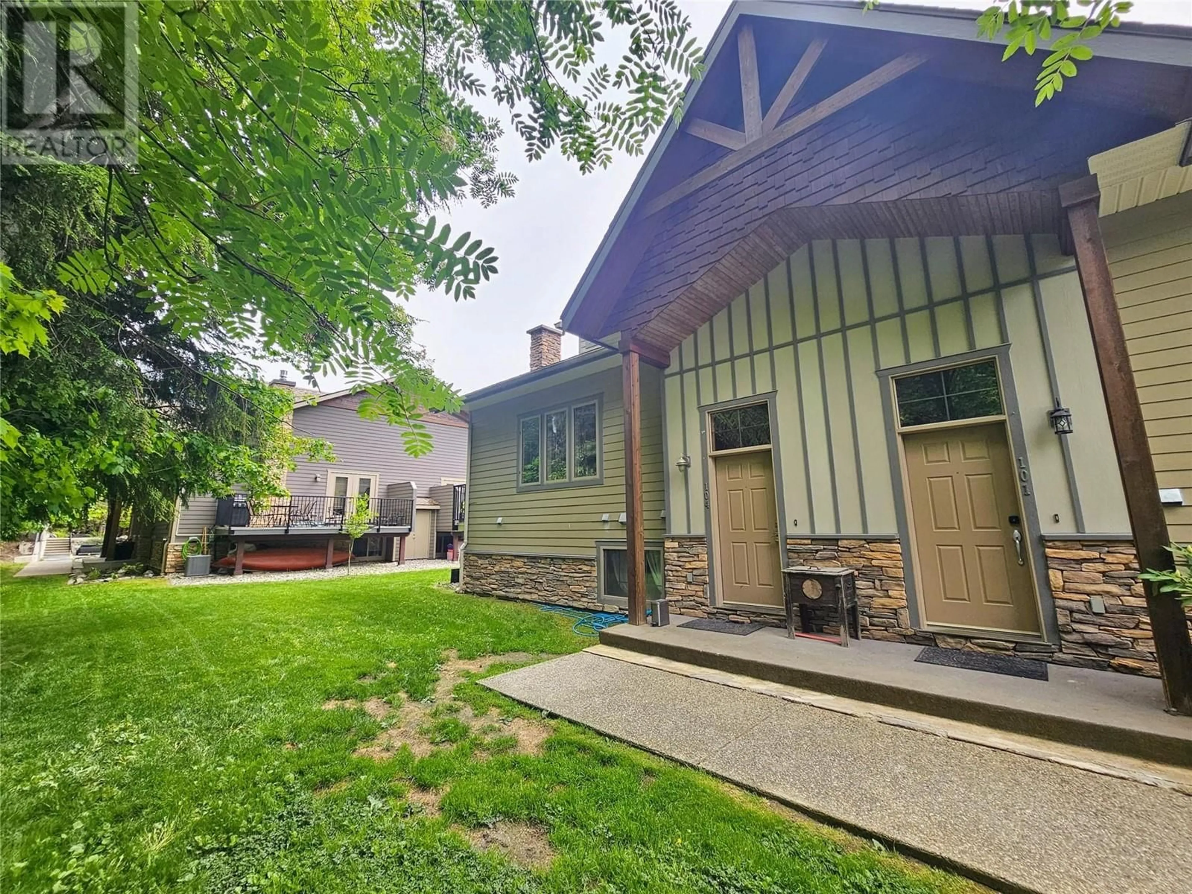 Unknown for 104 - 1901 CHOQUETTE AVENUE, Nelson British Columbia V1L7B8