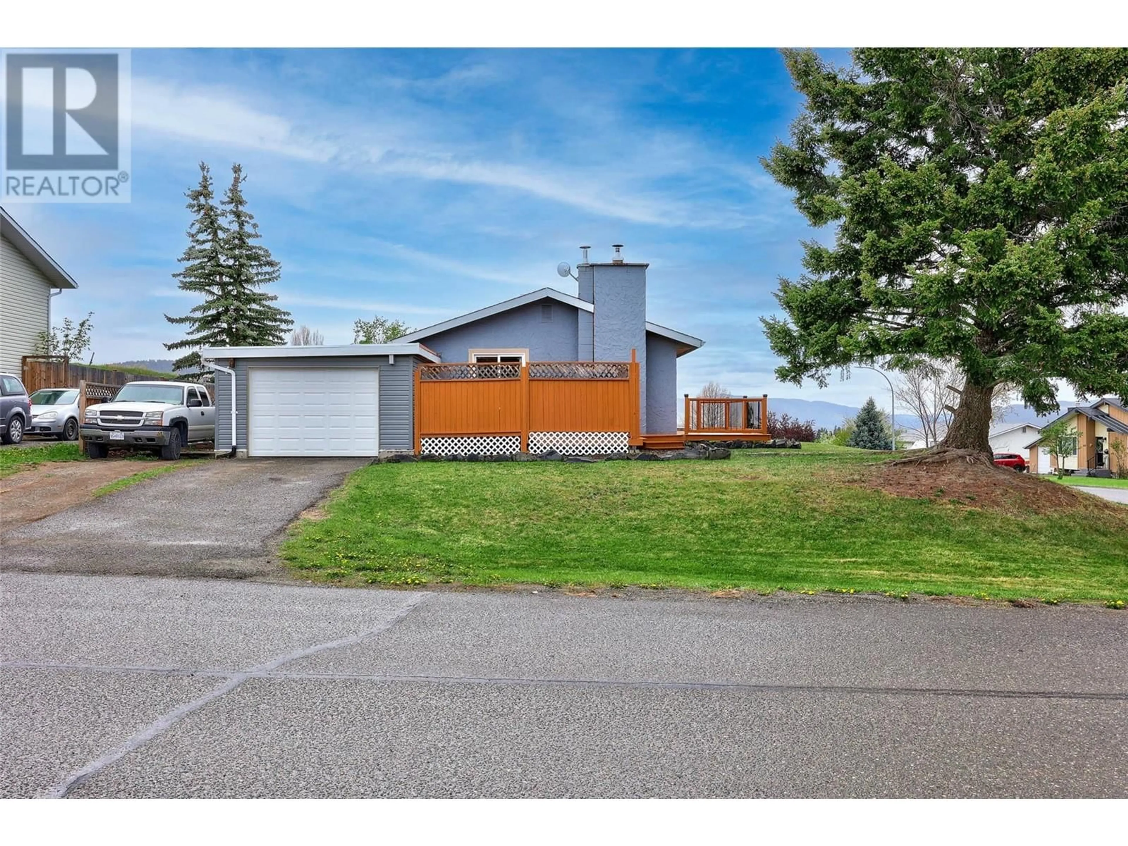 A pic from outside/outdoor area/front of a property/back of a property/a pic from drone, street for 423 OPAL DRIVE, Logan Lake British Columbia V0K1W0