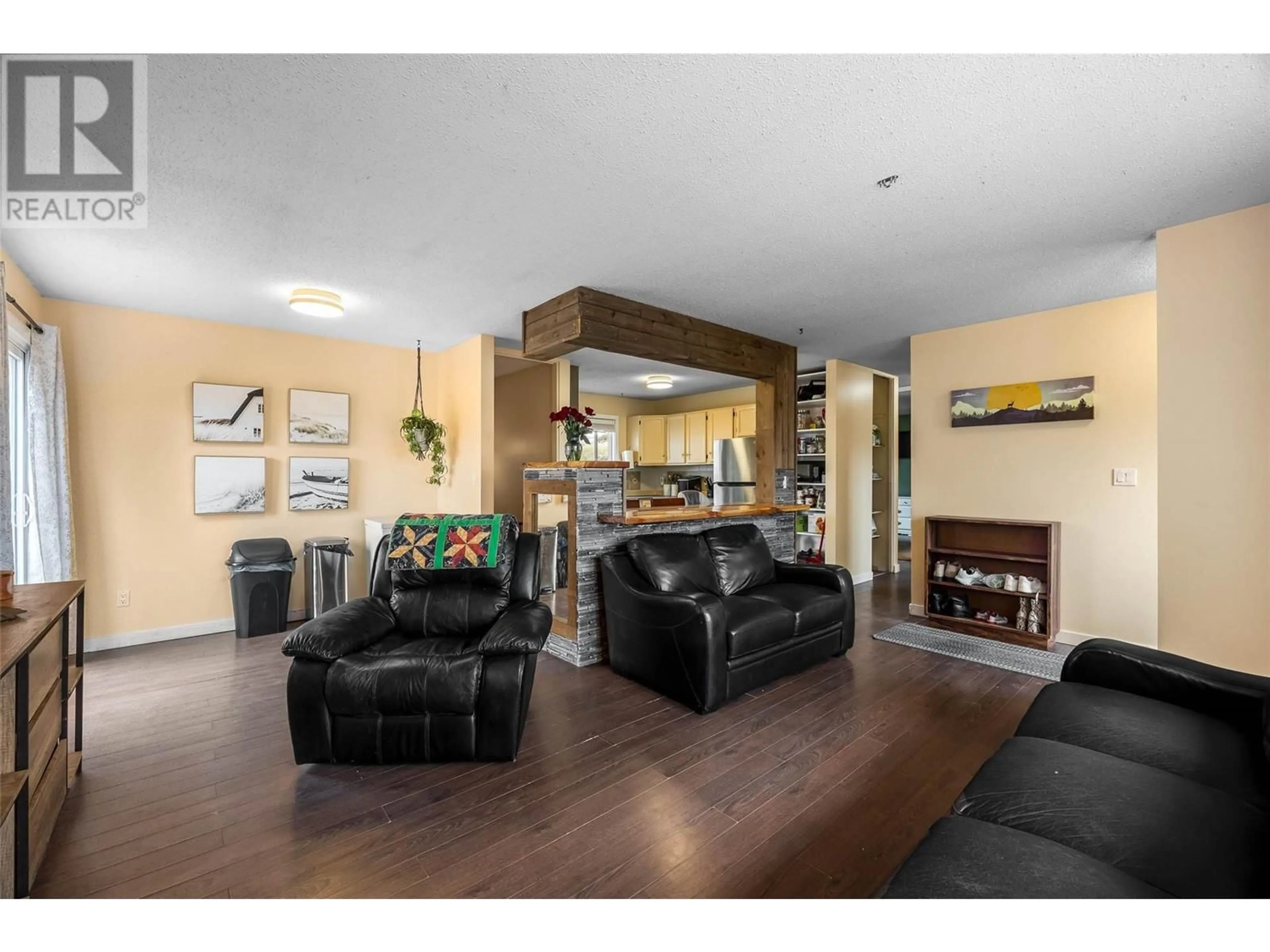 Living room with furniture, wood/laminate floor for 423 OPAL DRIVE, Logan Lake British Columbia V0K1W0
