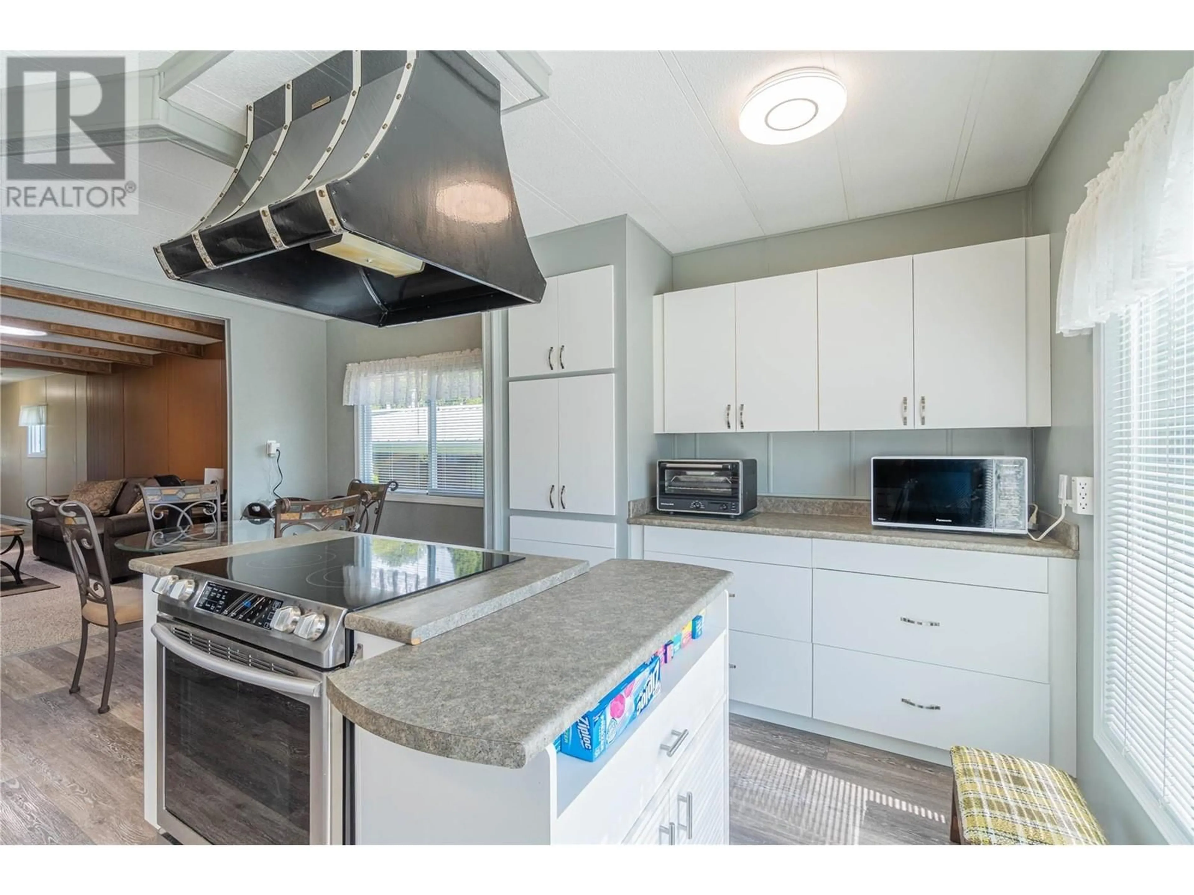 Unknown for 27 - 2400 OAKDALE WAY, Kamloops British Columbia V2B6W7