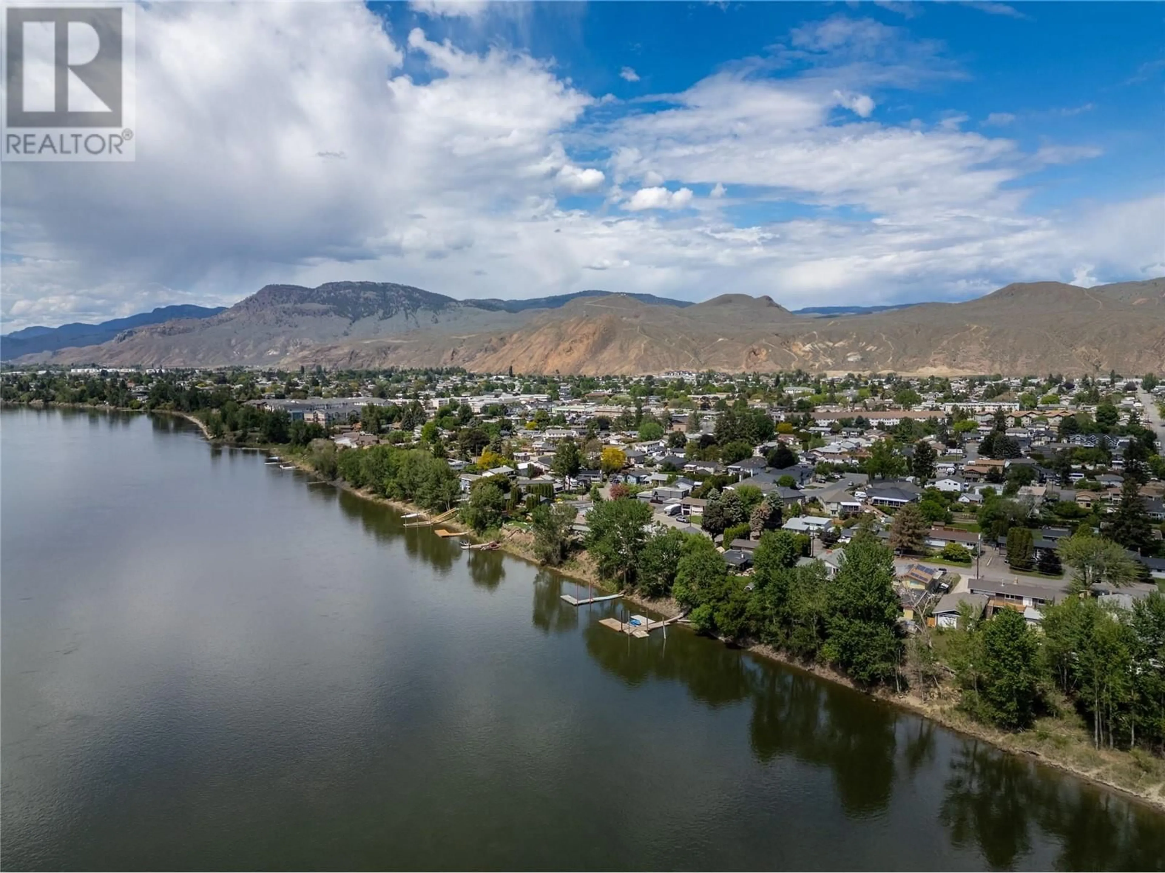 A pic from outside/outdoor area/front of a property/back of a property/a pic from drone, water/lake/river/ocean view for 1765 CLIFFORD AVENUE, Kamloops British Columbia V2B4G7