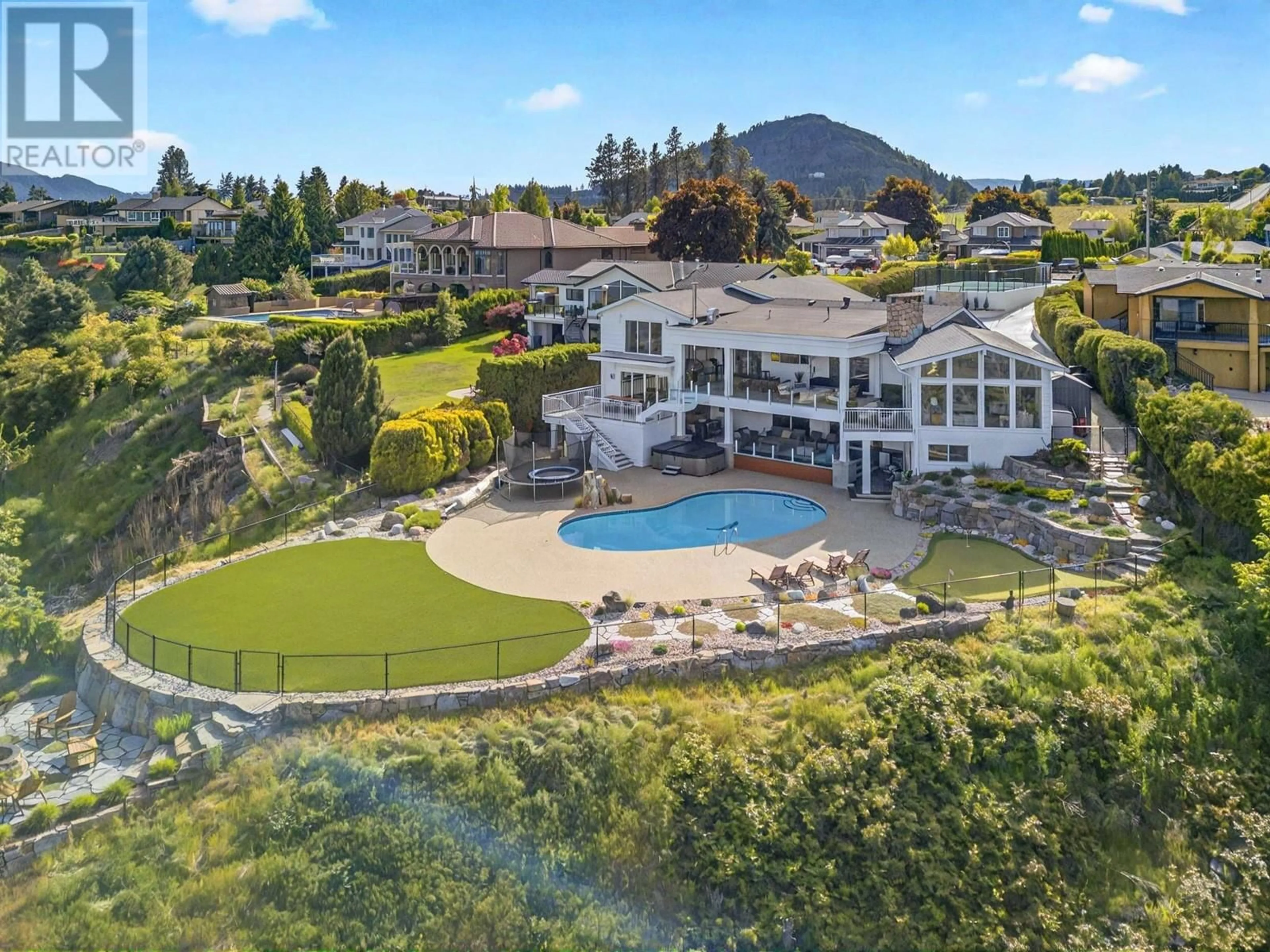 A pic from outside/outdoor area/front of a property/back of a property/a pic from drone, water/lake/river/ocean view for 2519 HILLSBOROUGH ROAD, West Kelowna British Columbia V1Z3E8