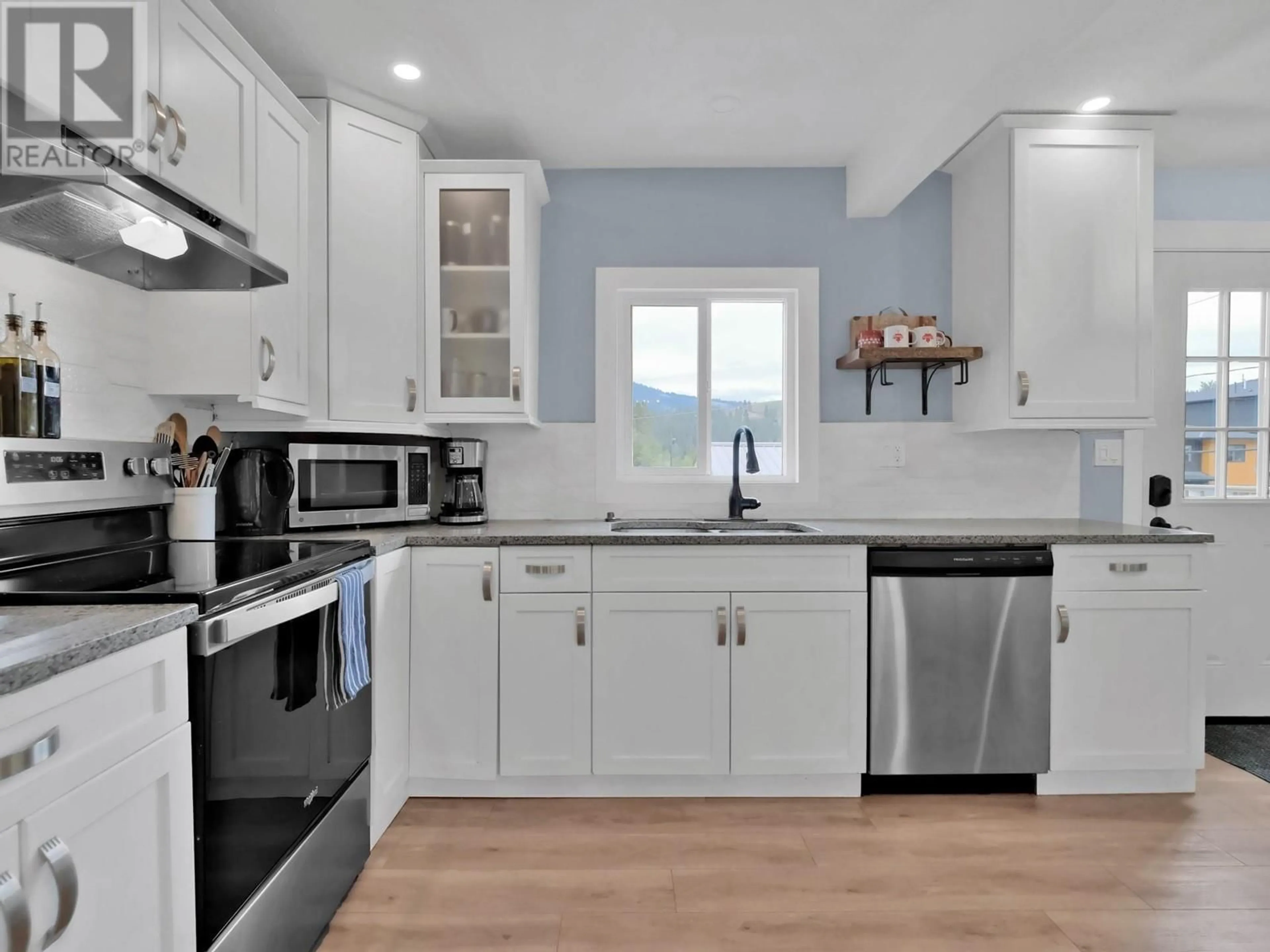 Open concept kitchen, unknown for 290 VERNON AVENUE, Princeton British Columbia V0X1W0