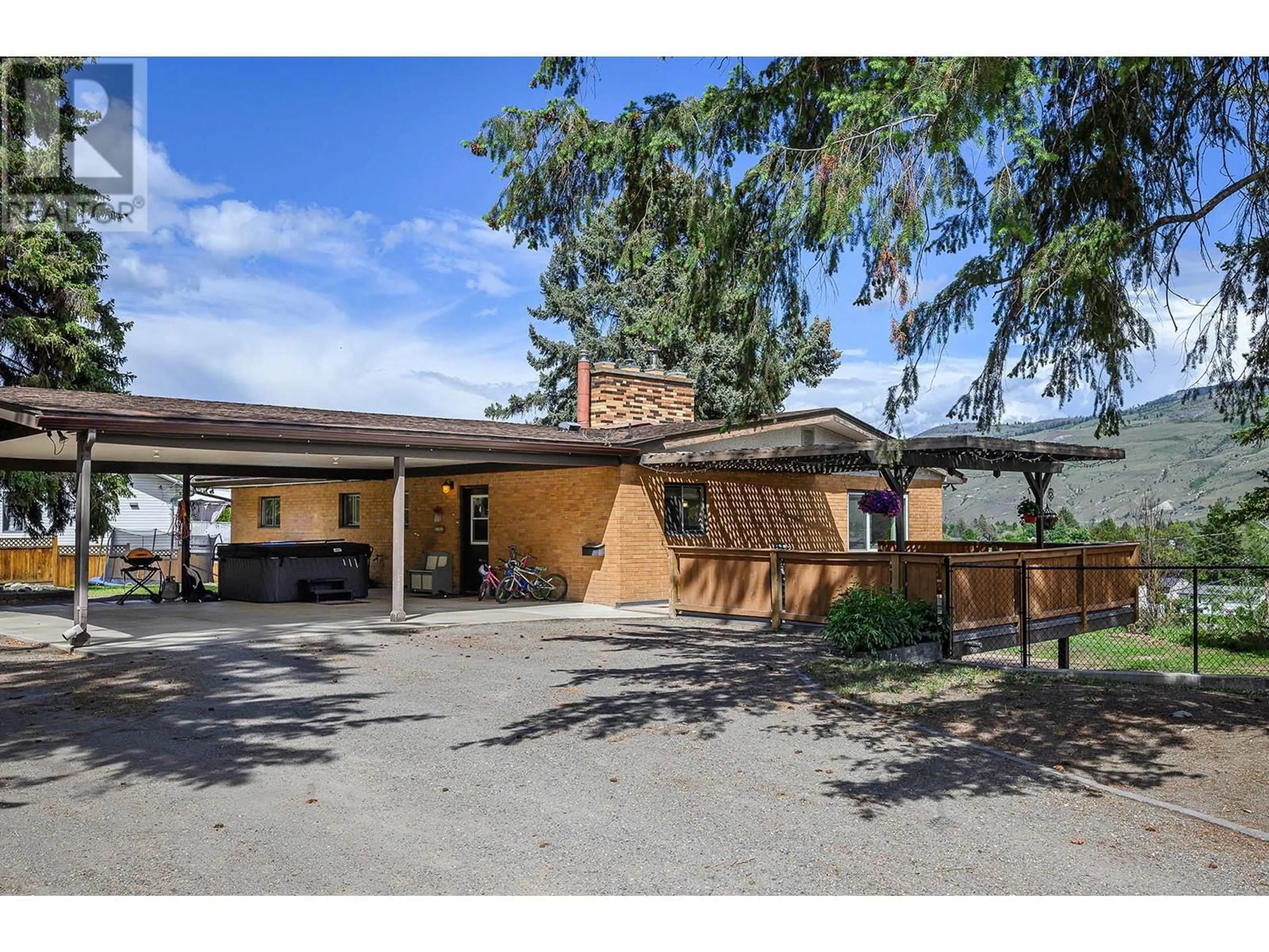 Patio, unknown for 3120 DOHM ROAD, Kamloops British Columbia V2B7L8