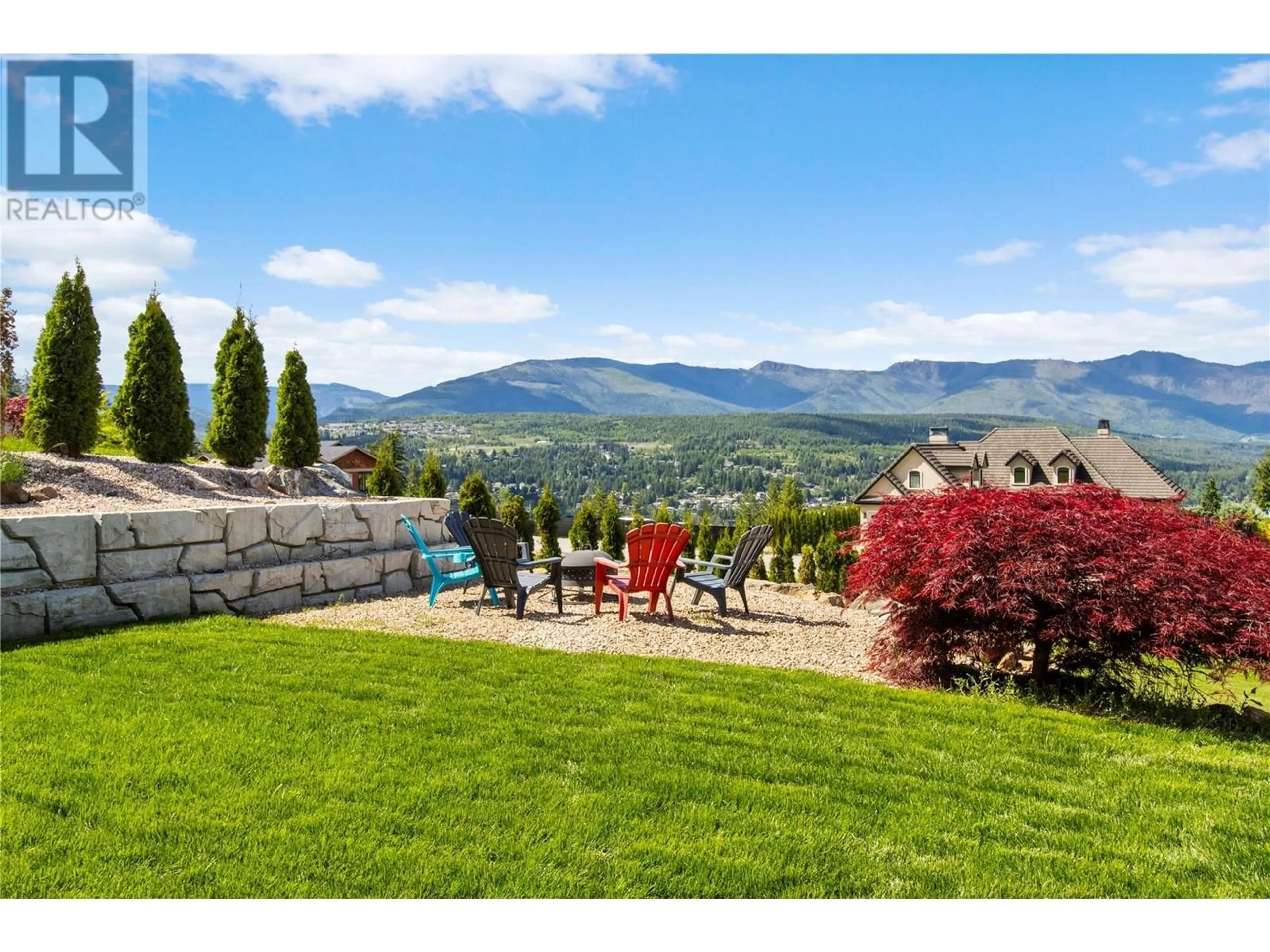 Patio, mountain view for 3240 RONCASTLE ROAD, Blind Bay British Columbia V0E1H1