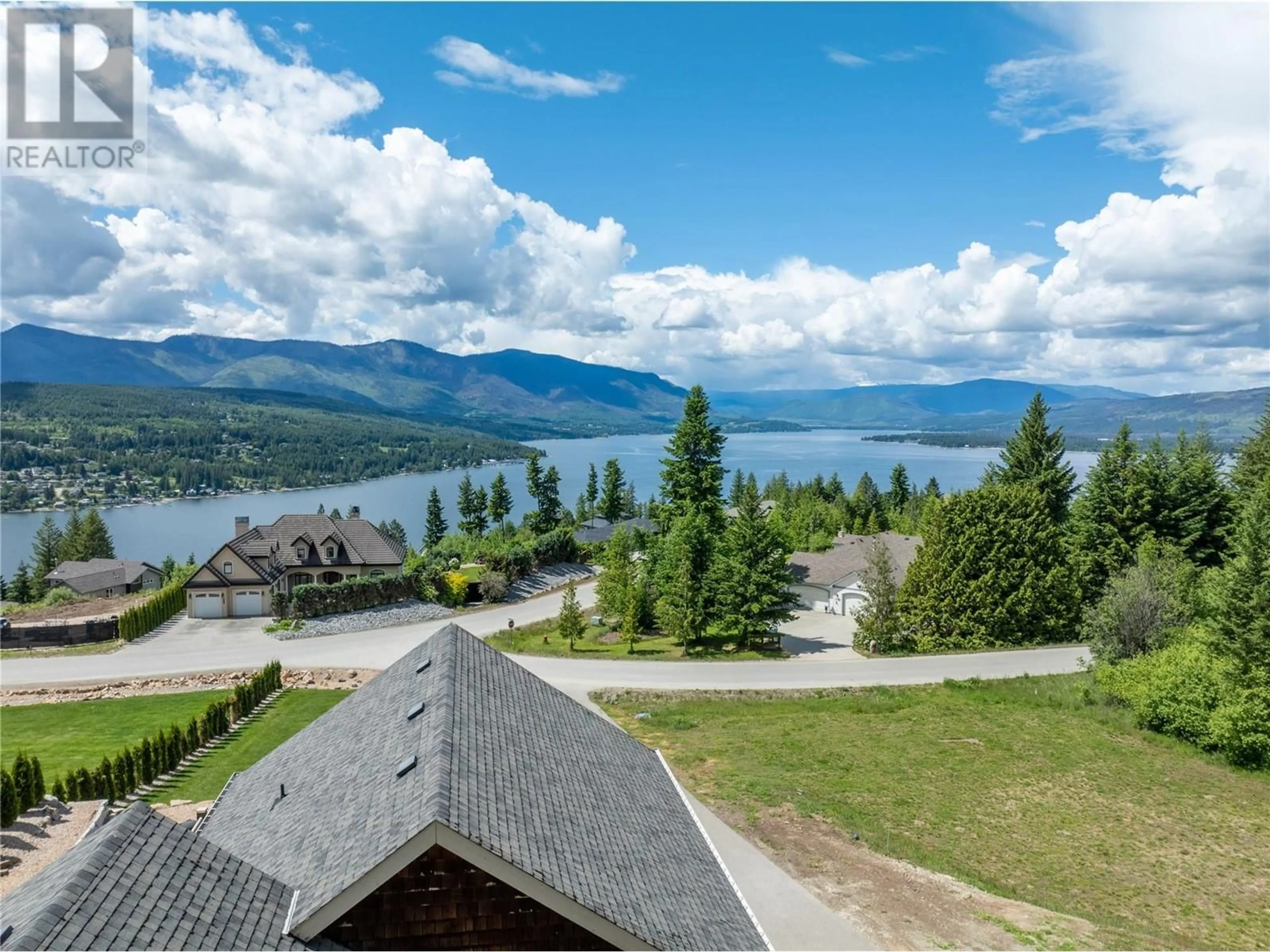 A pic from outside/outdoor area/front of a property/back of a property/a pic from drone, water/lake/river/ocean view for 3240 RONCASTLE ROAD, Blind Bay British Columbia V0E1H1