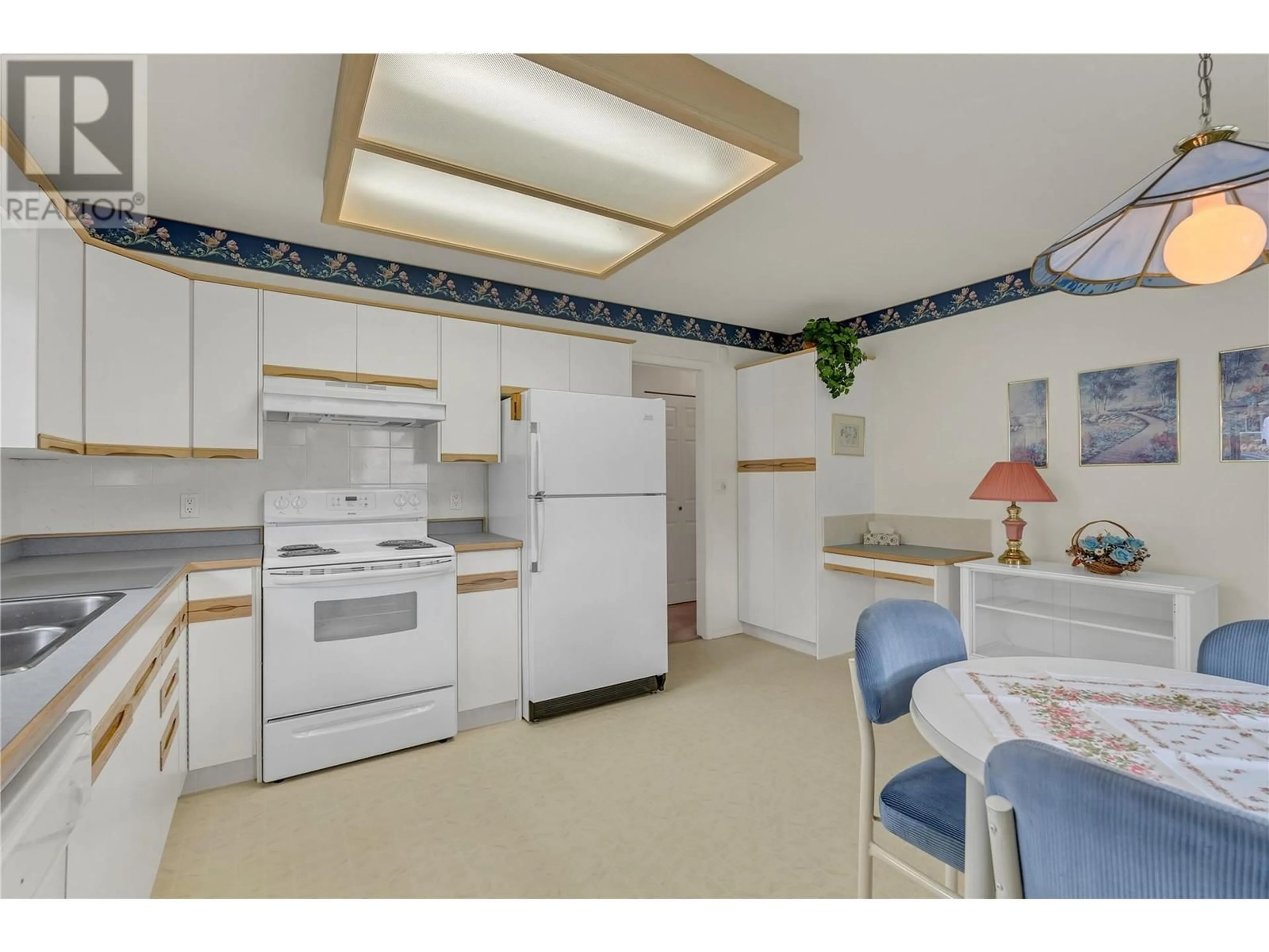 Standard kitchen, unknown for 13208 ARMSTRONG AVENUE, Summerland British Columbia V0H1Z0