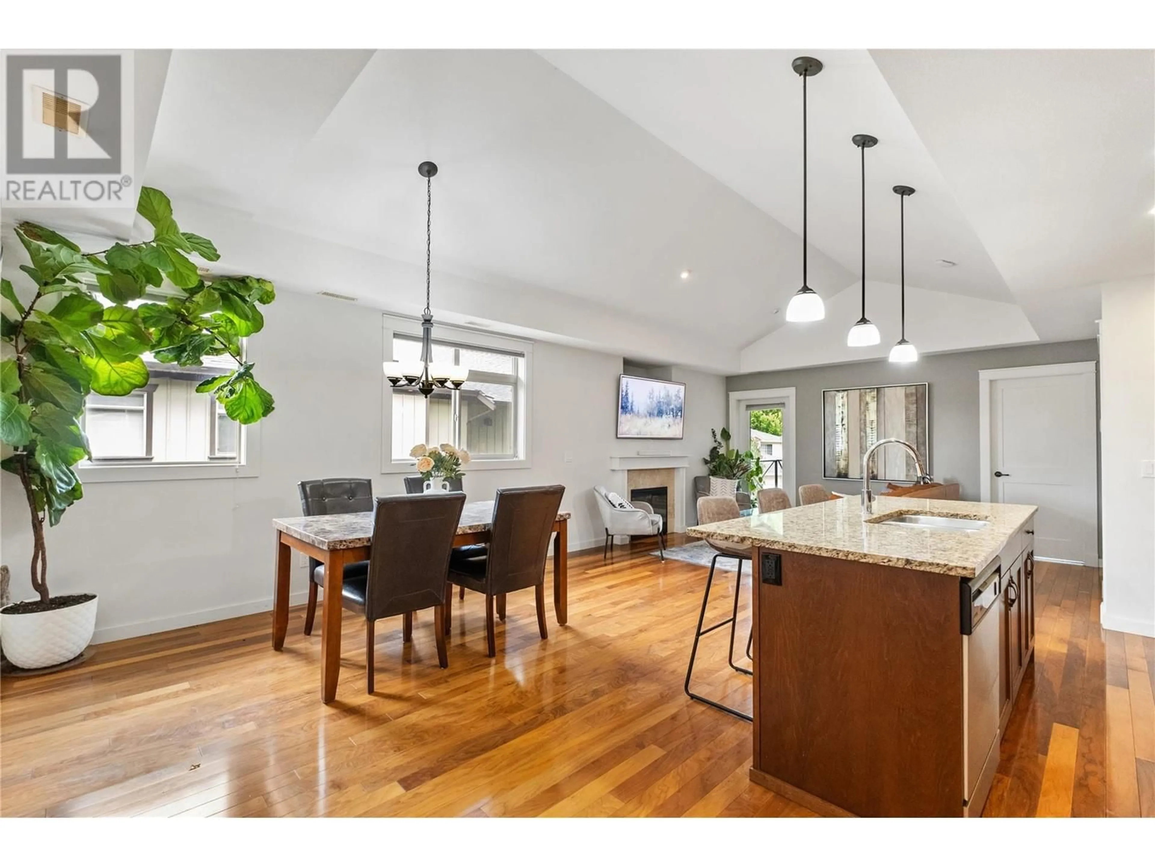 Open concept kitchen, unknown for 219 - 511 YATES ROAD, Kelowna British Columbia V1V2X2