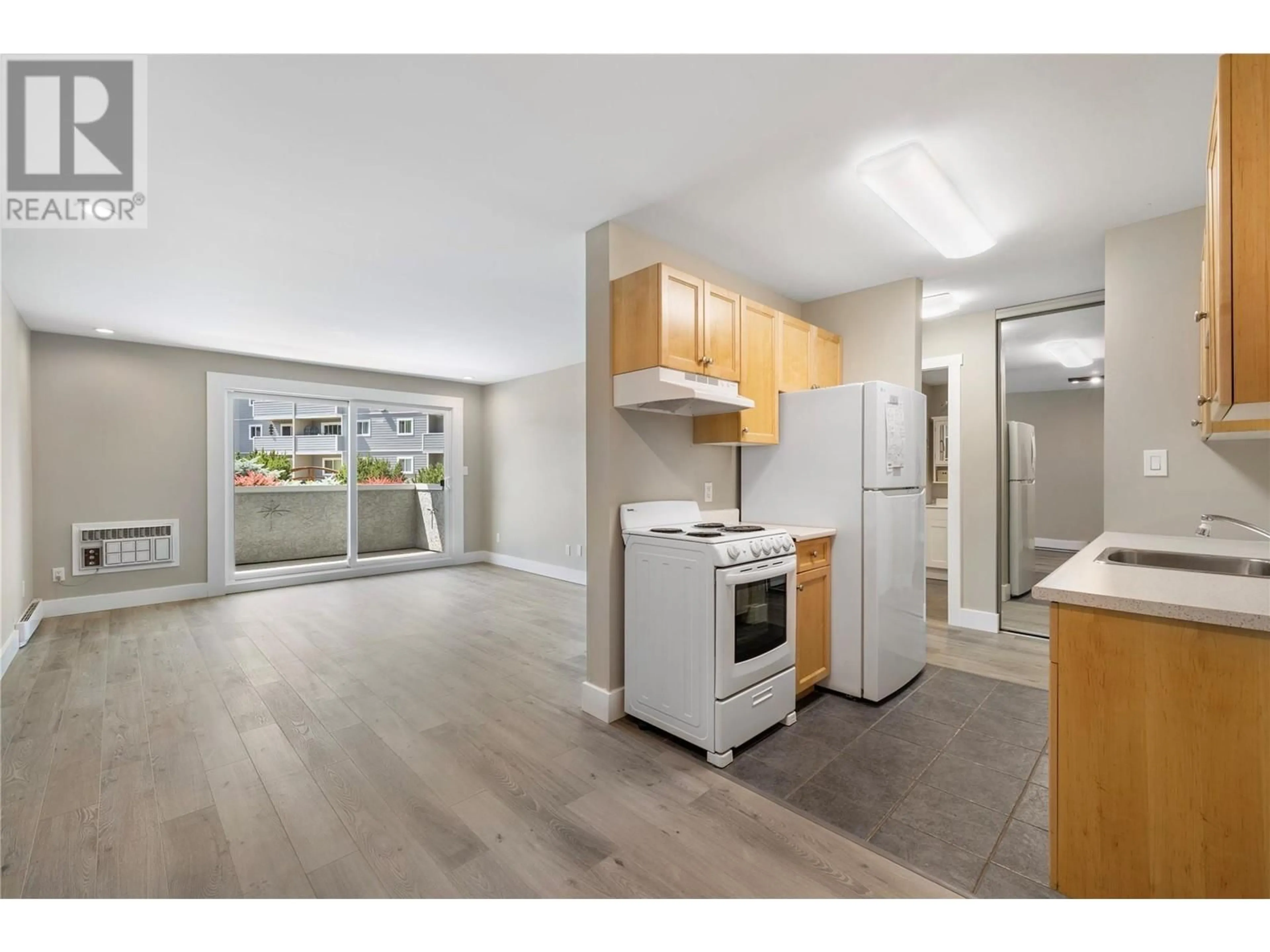 Unknown for 140 - 715 LEATHEAD ROAD, Kelowna British Columbia V1X5W3
