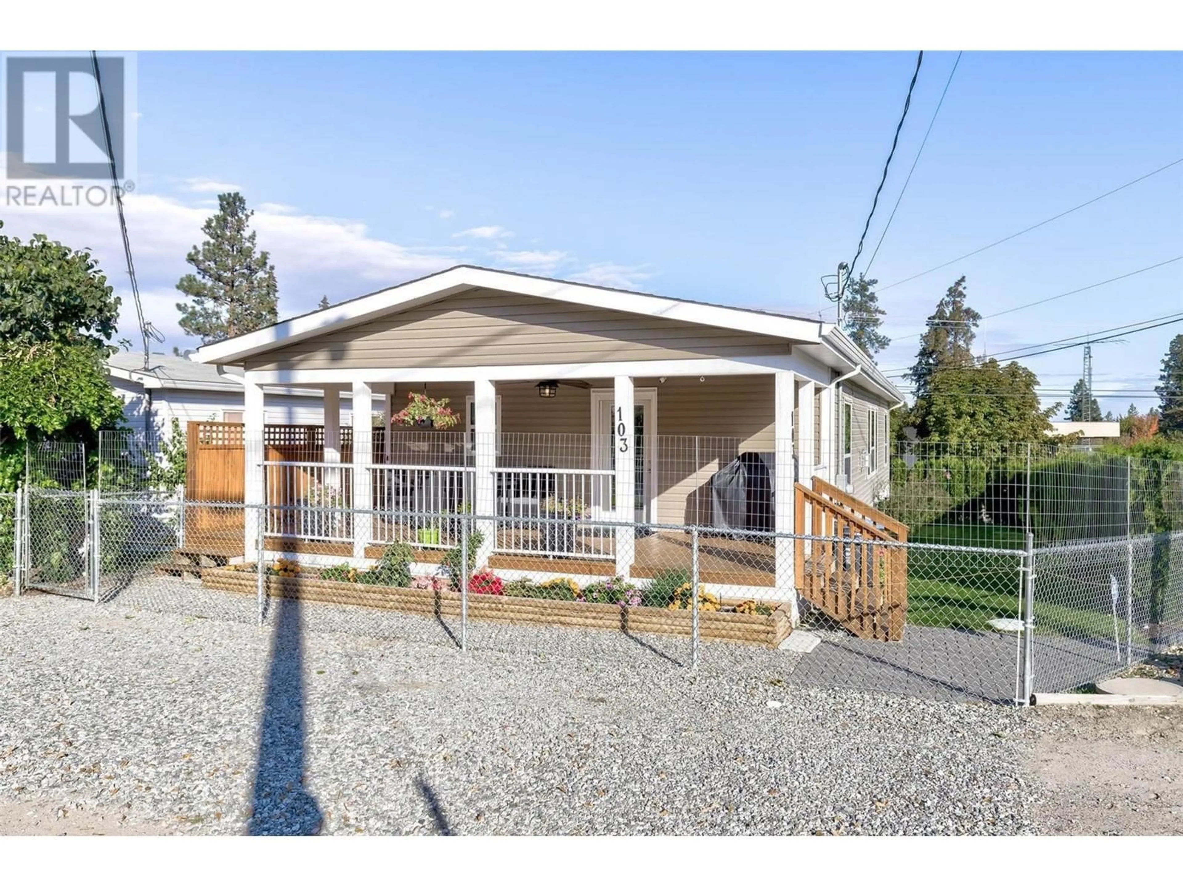 Home with vinyl exterior material, street for 103 - 5155 CHUTE LAKE ROAD, Kelowna British Columbia V1W4R9