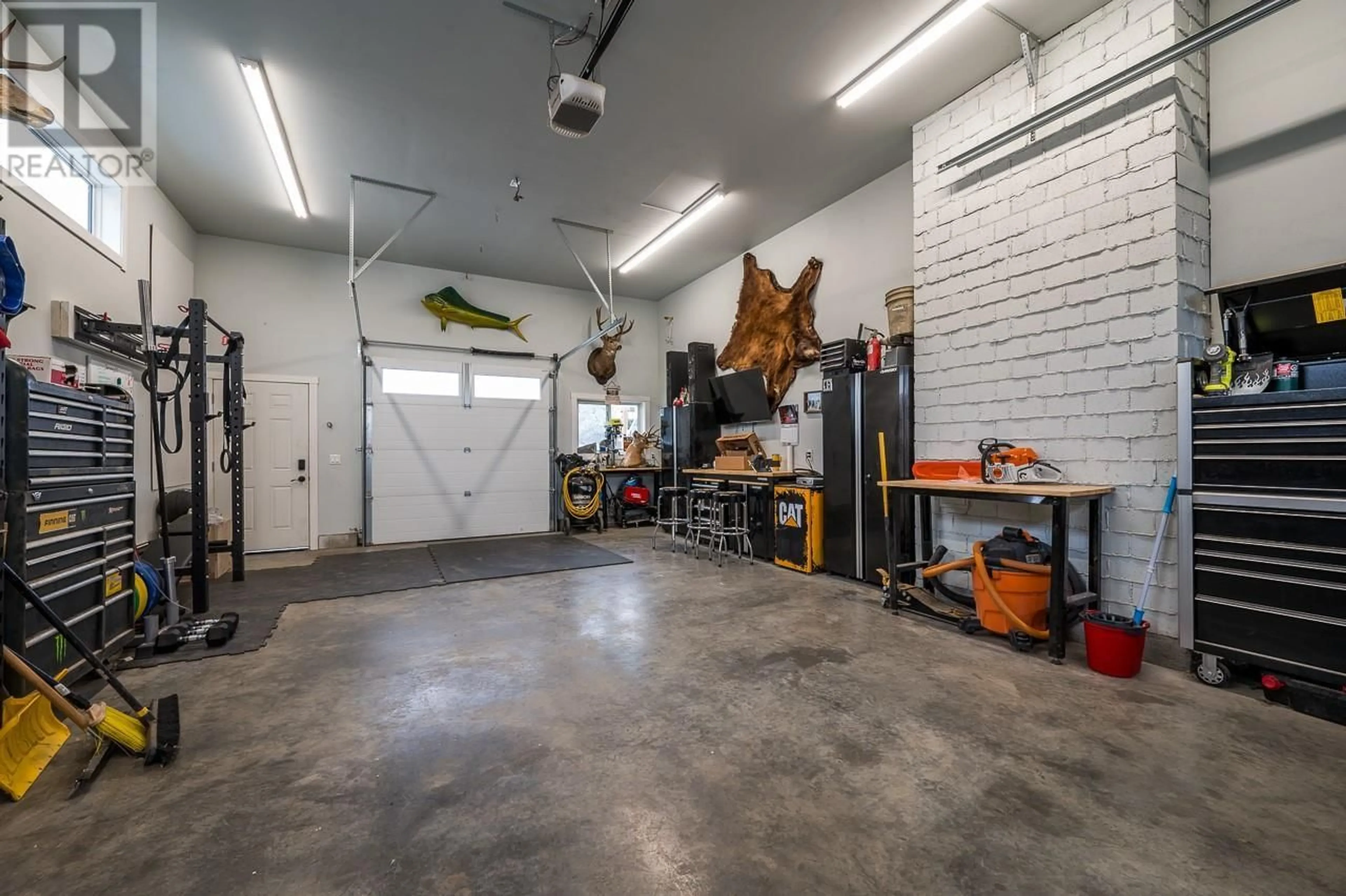 Indoor garage for 1945 CURLEW ROAD, Kamloops British Columbia V2C4H6